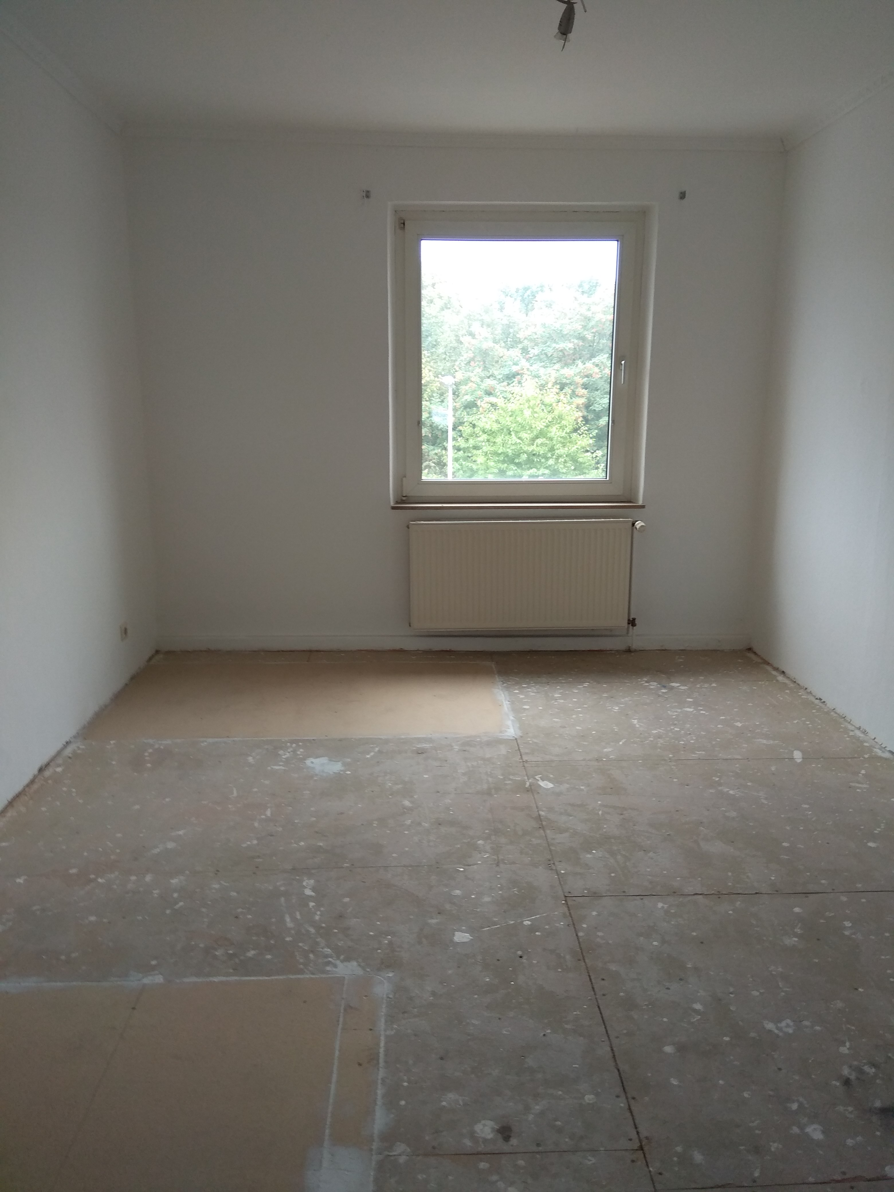 geräumige 3 Zimmer-Wohnung für Heimwerker