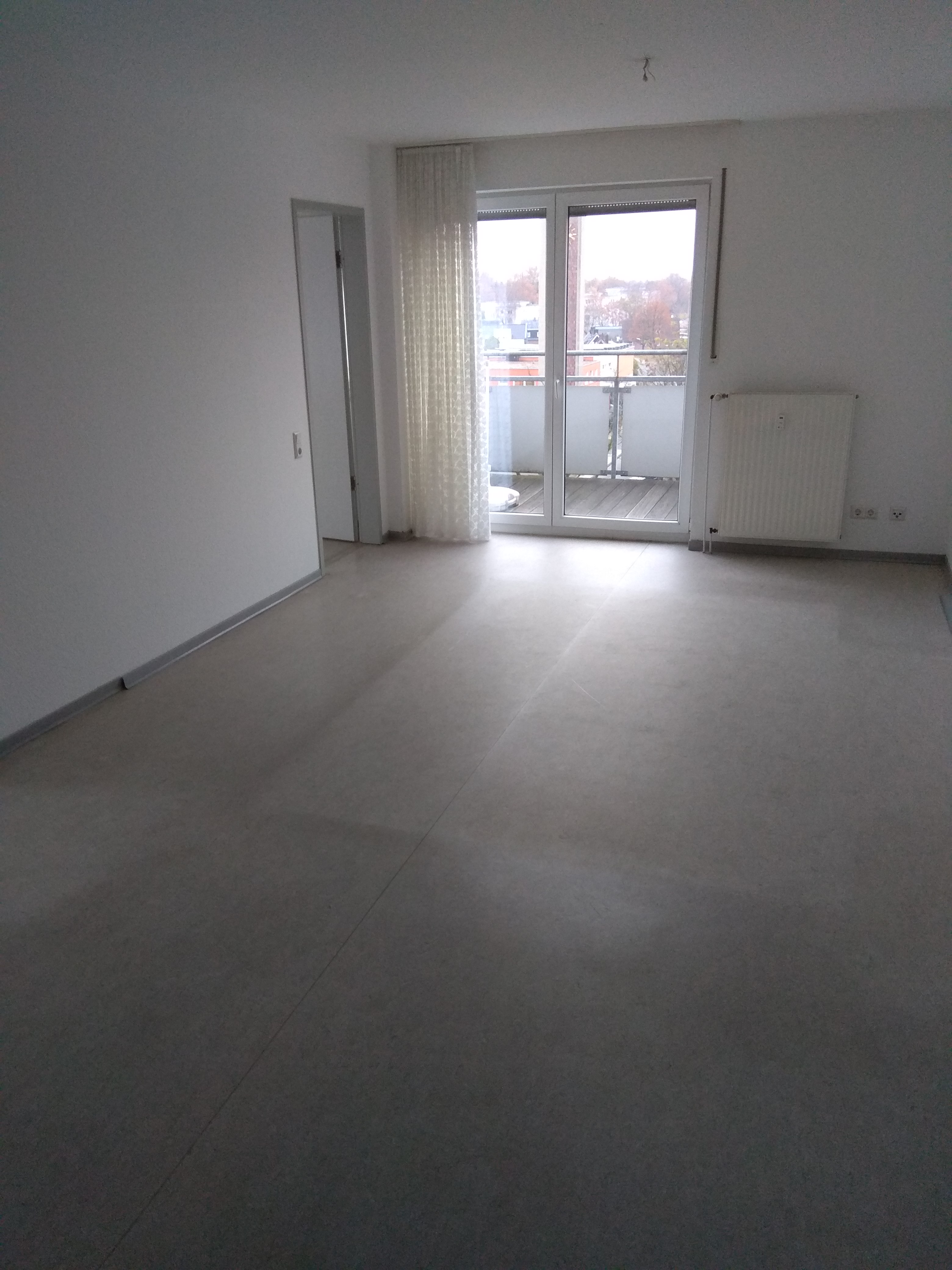 attraktive 2-Zimmer mit Balkon für Senioren