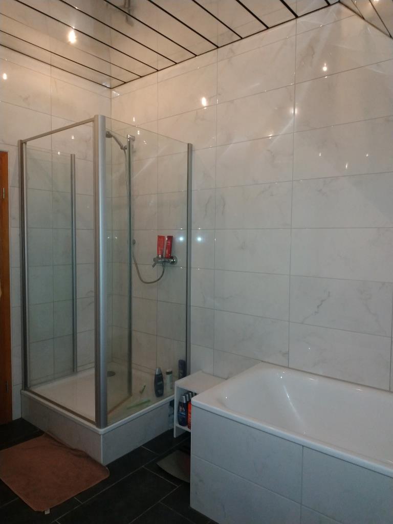 renovierte 4-Zimmer Wohnung mit ca. 136 m²