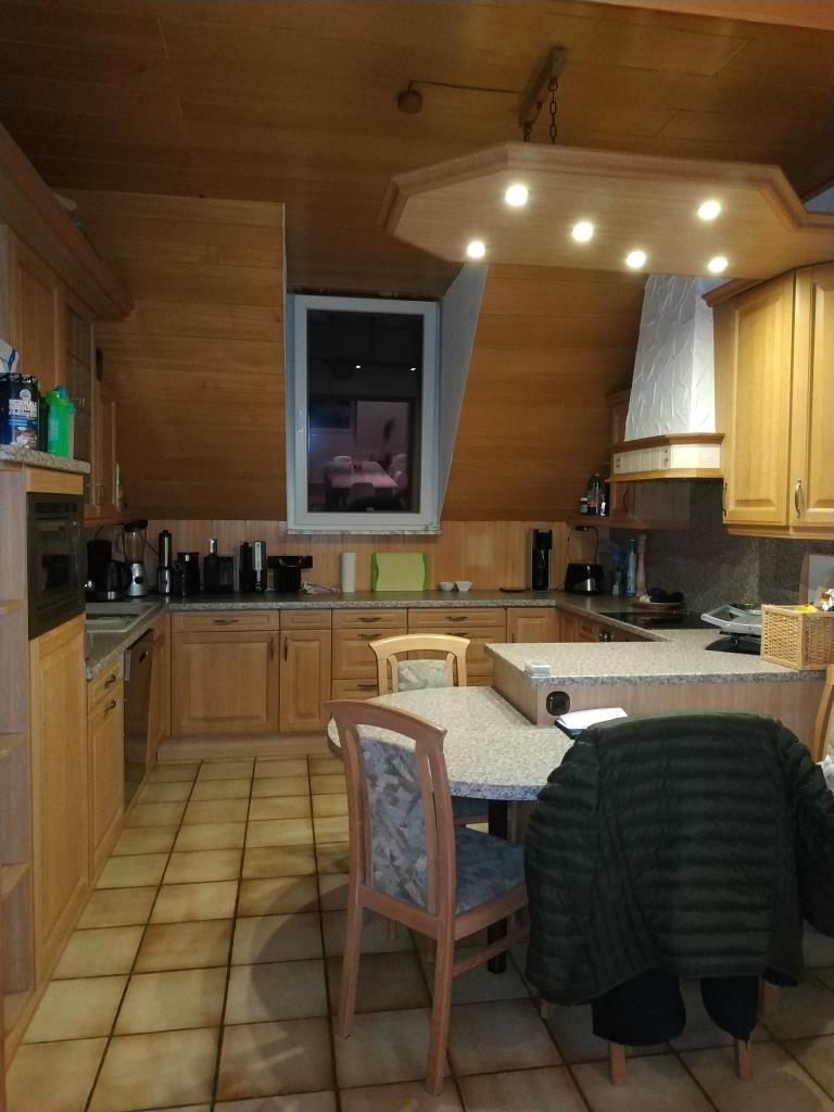 renovierte 4-Zimmer Wohnung mit ca. 136 m²