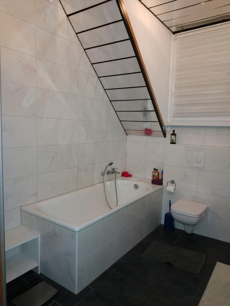 renovierte 4-Zimmer Wohnung mit ca. 136 m²