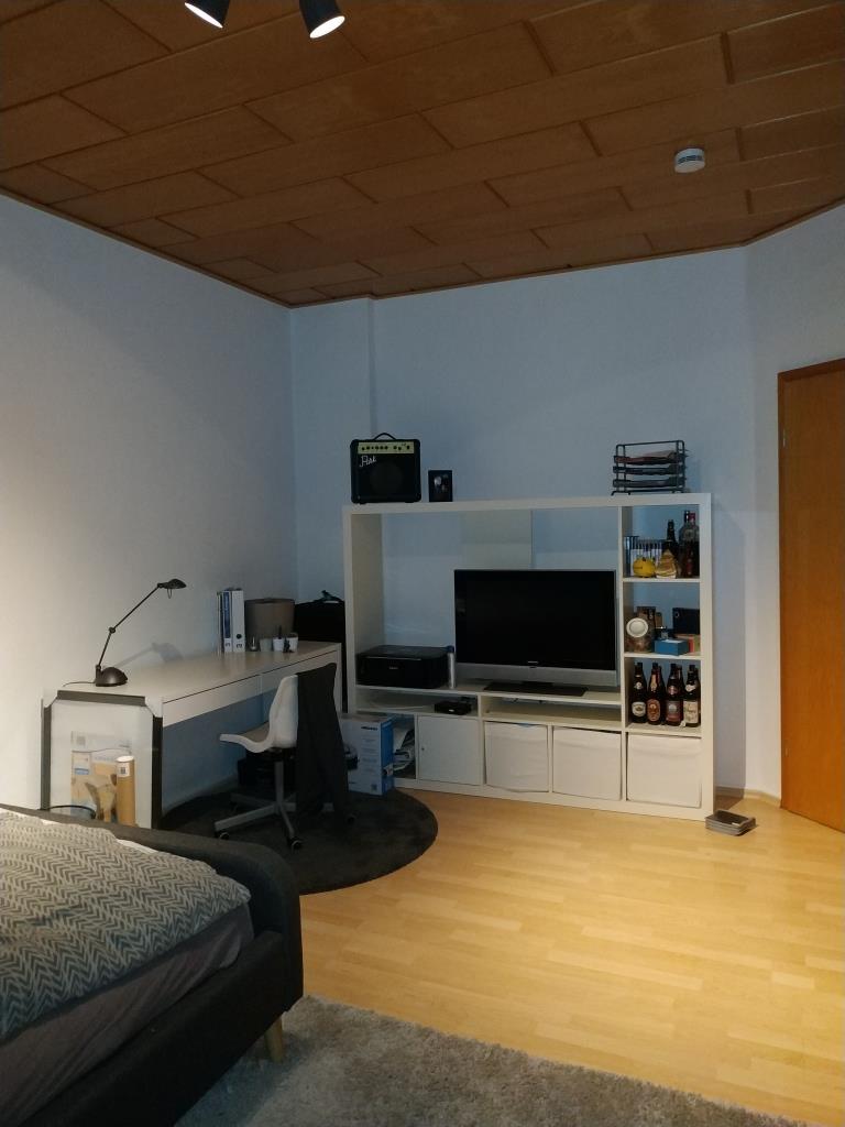 renovierte 4-Zimmer Wohnung mit ca. 136 m²