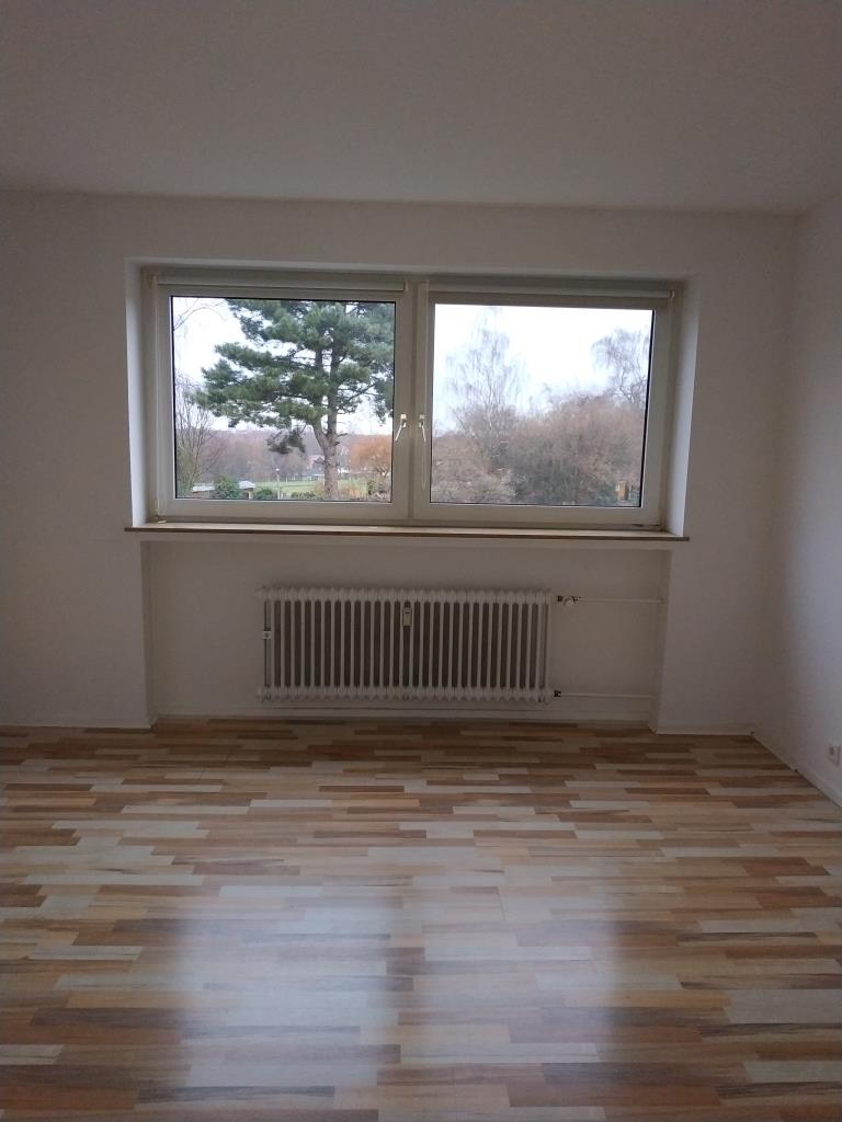 gut angebundene 2 Zimmer-Wohnung mit Garage