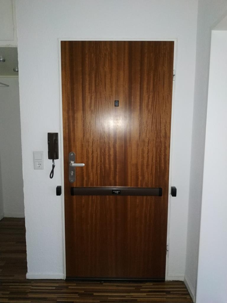 gut angebundene 2 Zimmer-Wohnung mit Garage