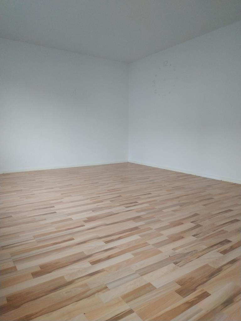 gut angebundene 2 Zimmer-Wohnung mit Garage