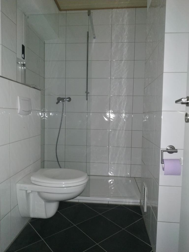gut angebundene 2 Zimmer-Wohnung mit Garage