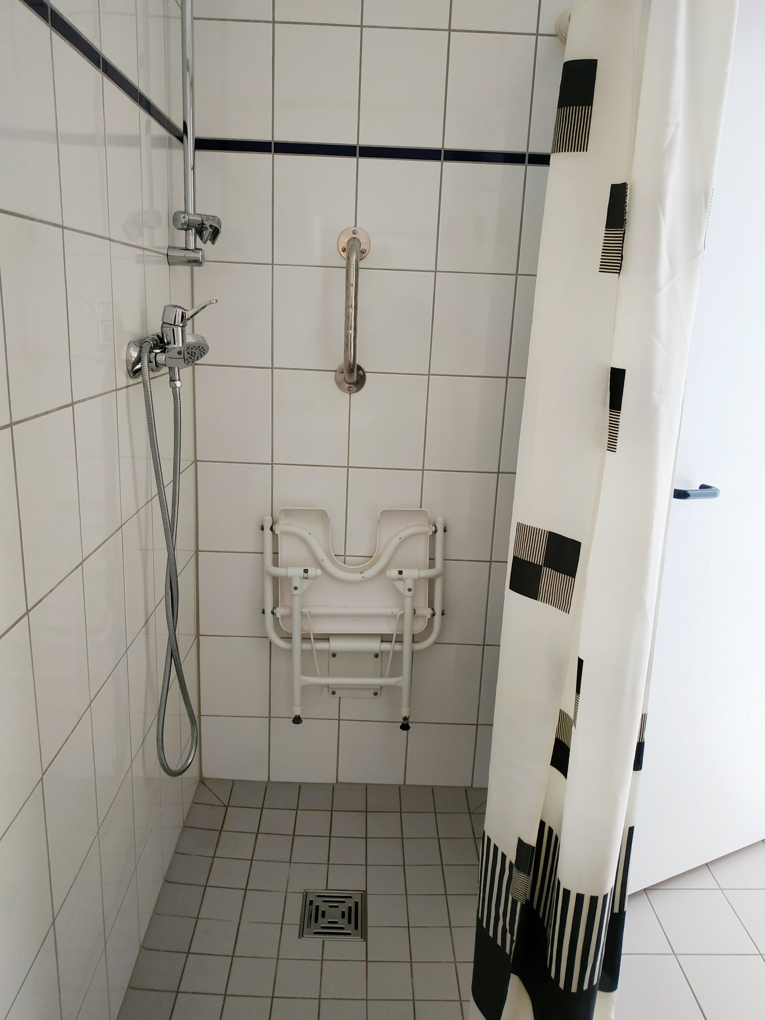 Renovierte Seniorenwohnung mit bester Aussicht!