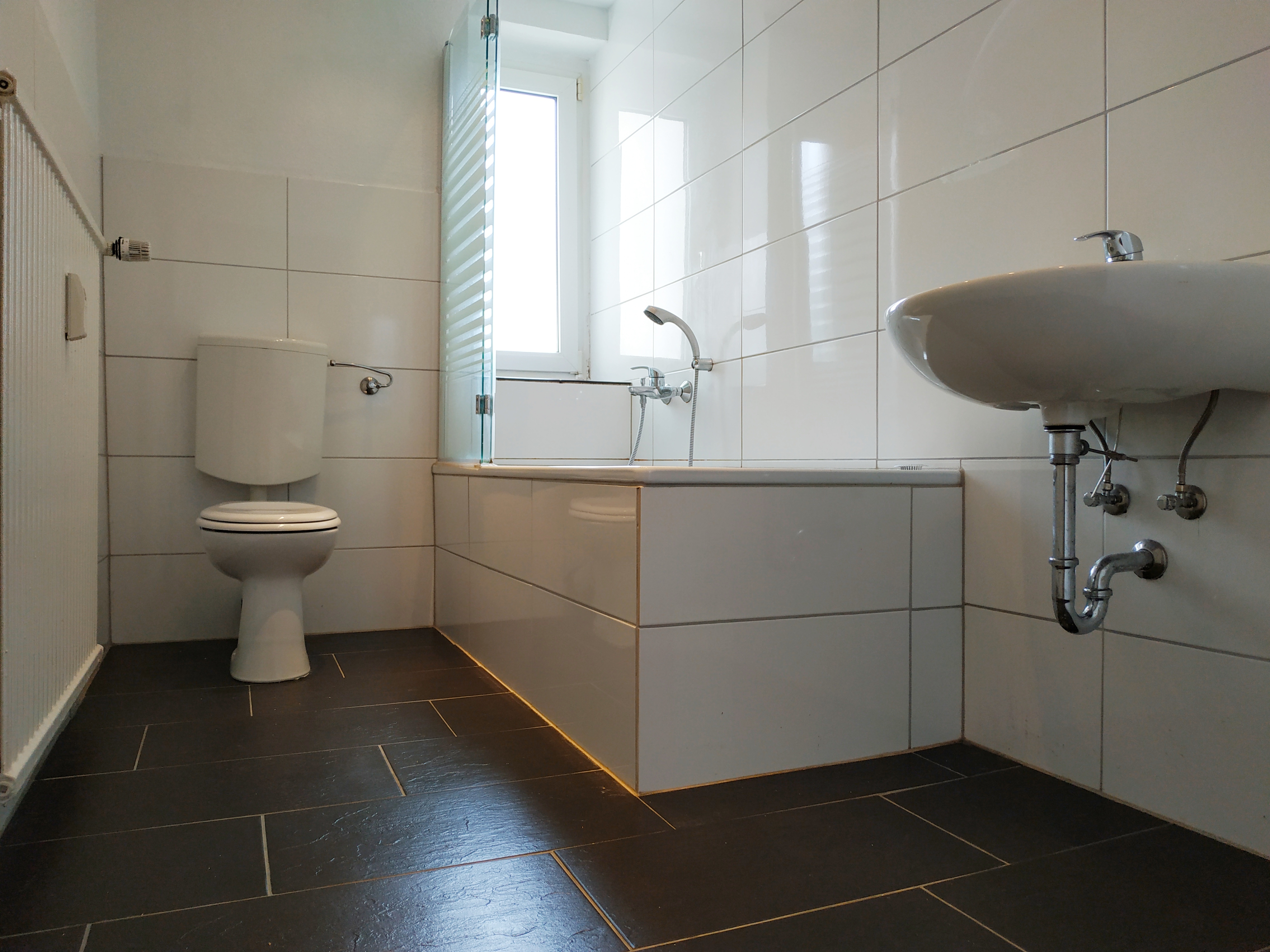 schöne lichtdurchflutete 3-Raum Wohnung mit 79 m²