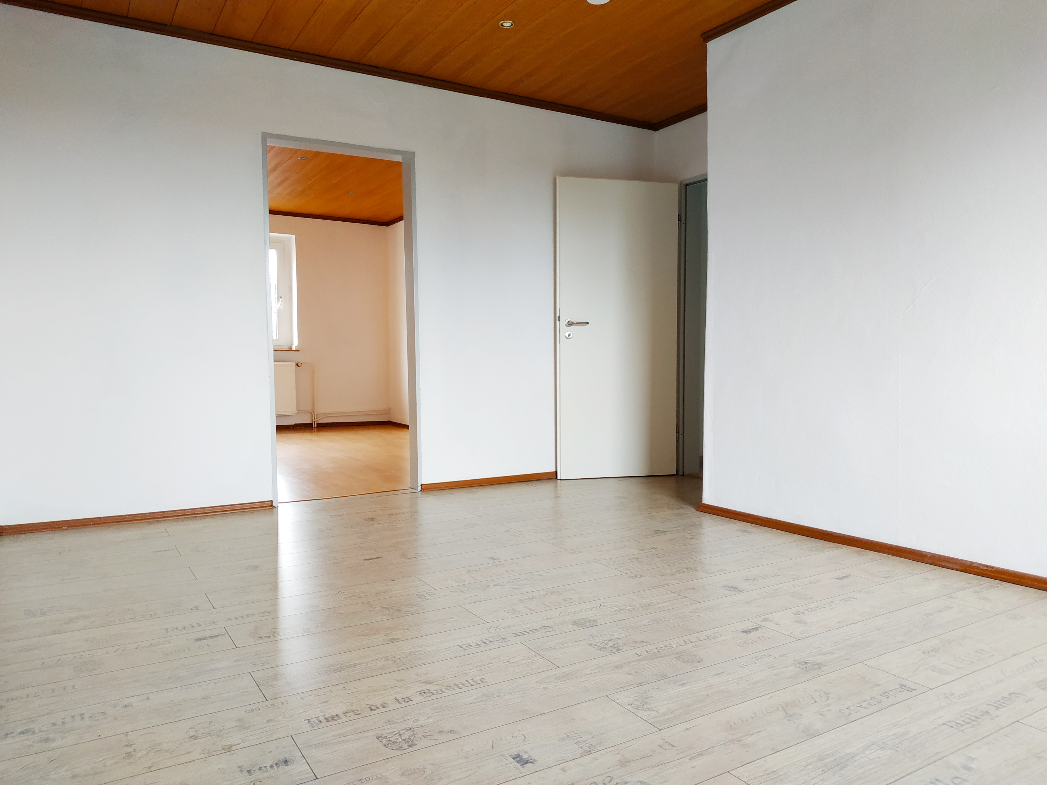 schöne lichtdurchflutete 3-Raum Wohnung mit 79 m²
