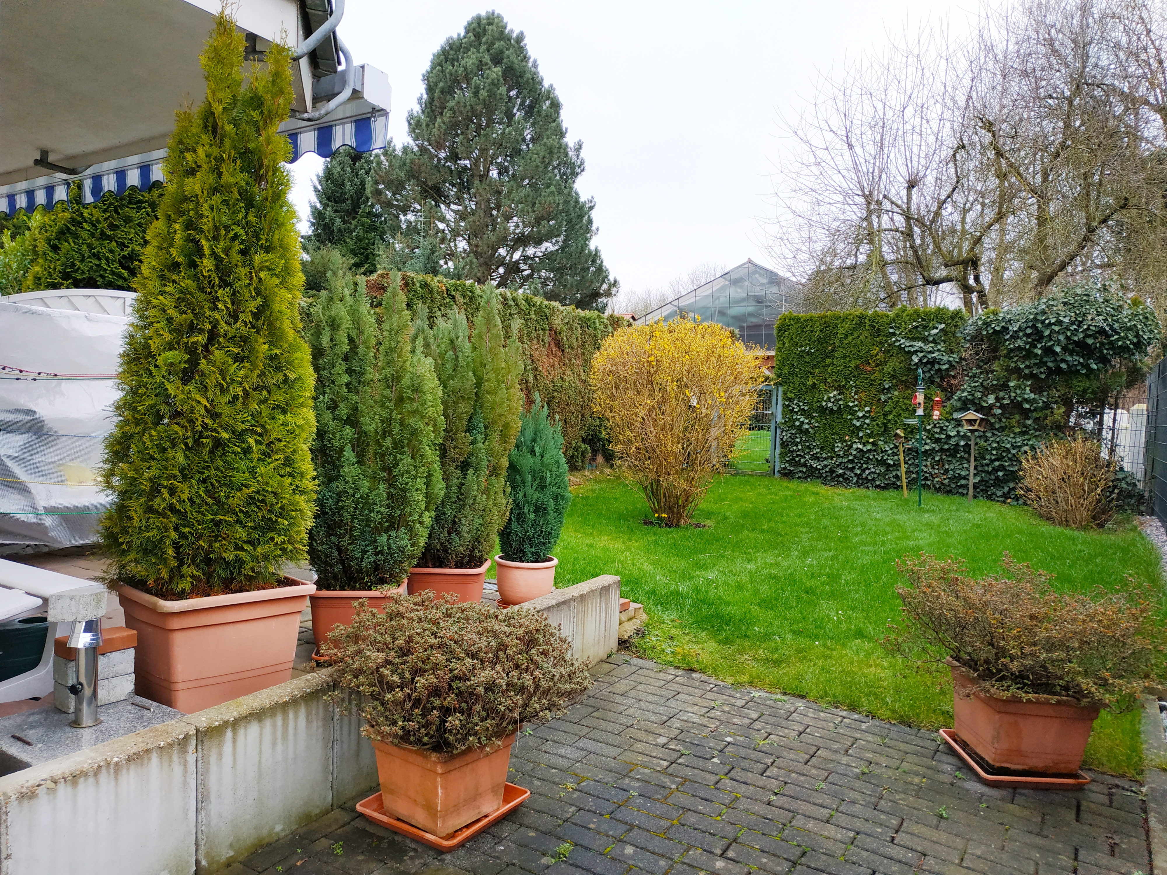 64 m² in ruhiger Lage mit Garten und Stellplatz!