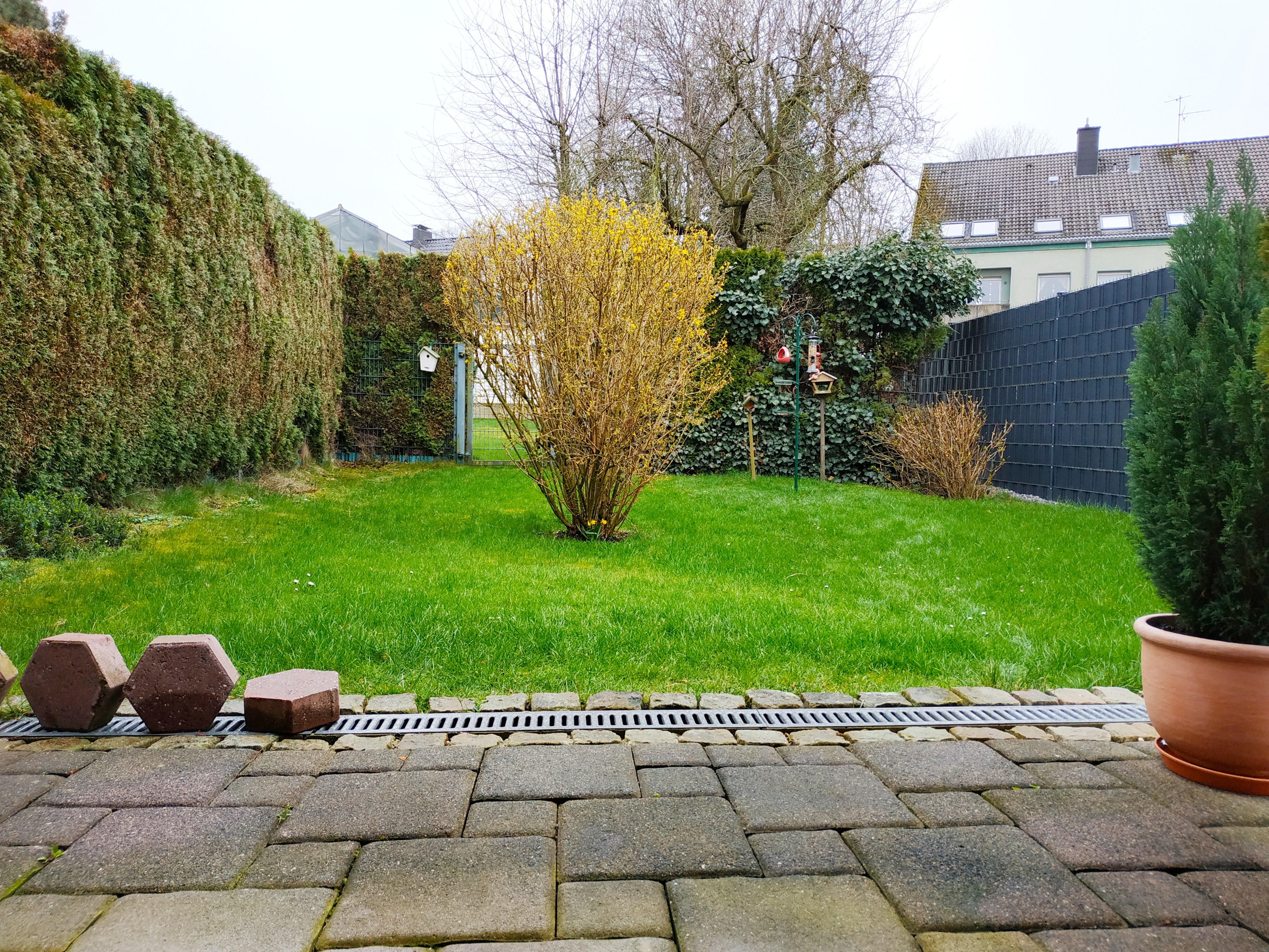64 m² in ruhiger Lage mit Garten und Stellplatz!