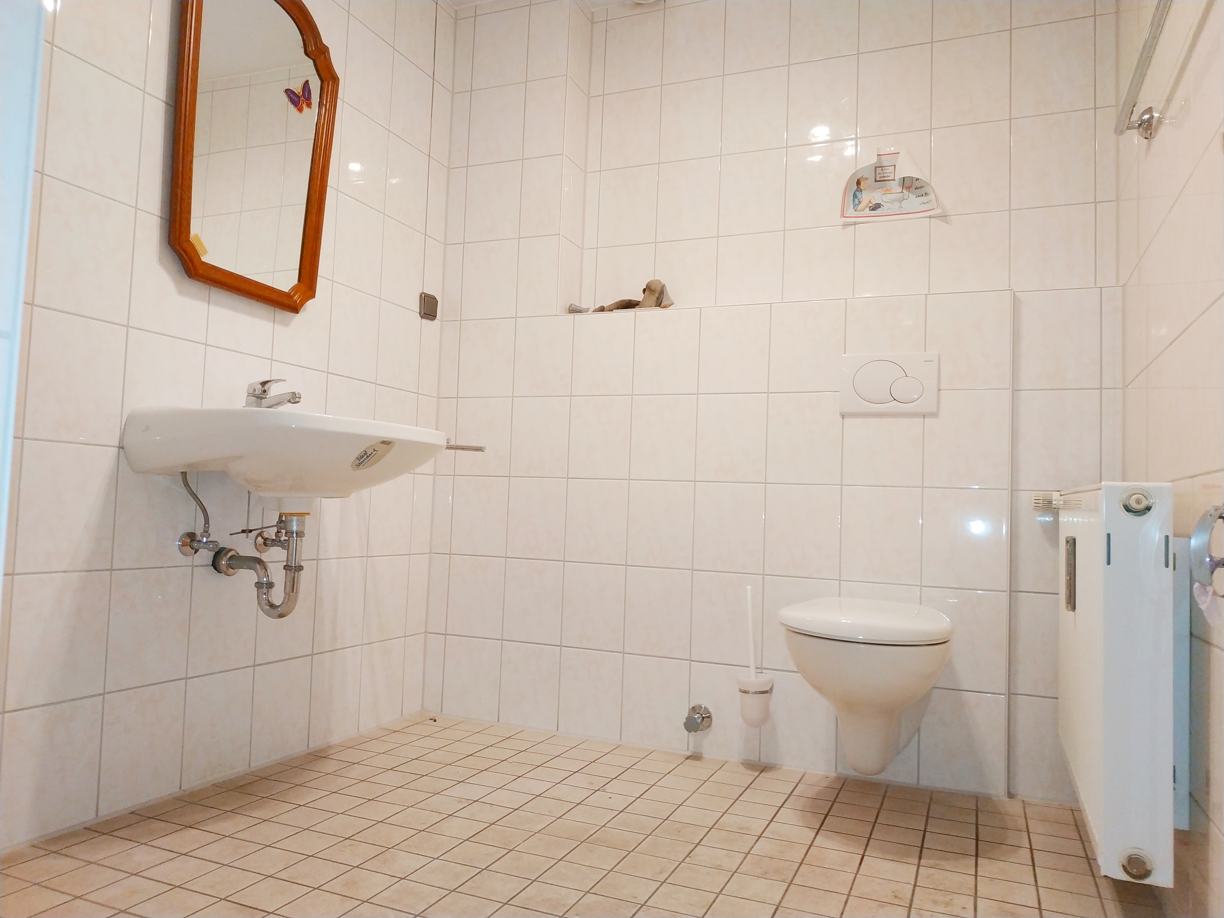 Büro-/Lagerräume in ruhiger Wohngegend mit ca. 108 m² Nfl.