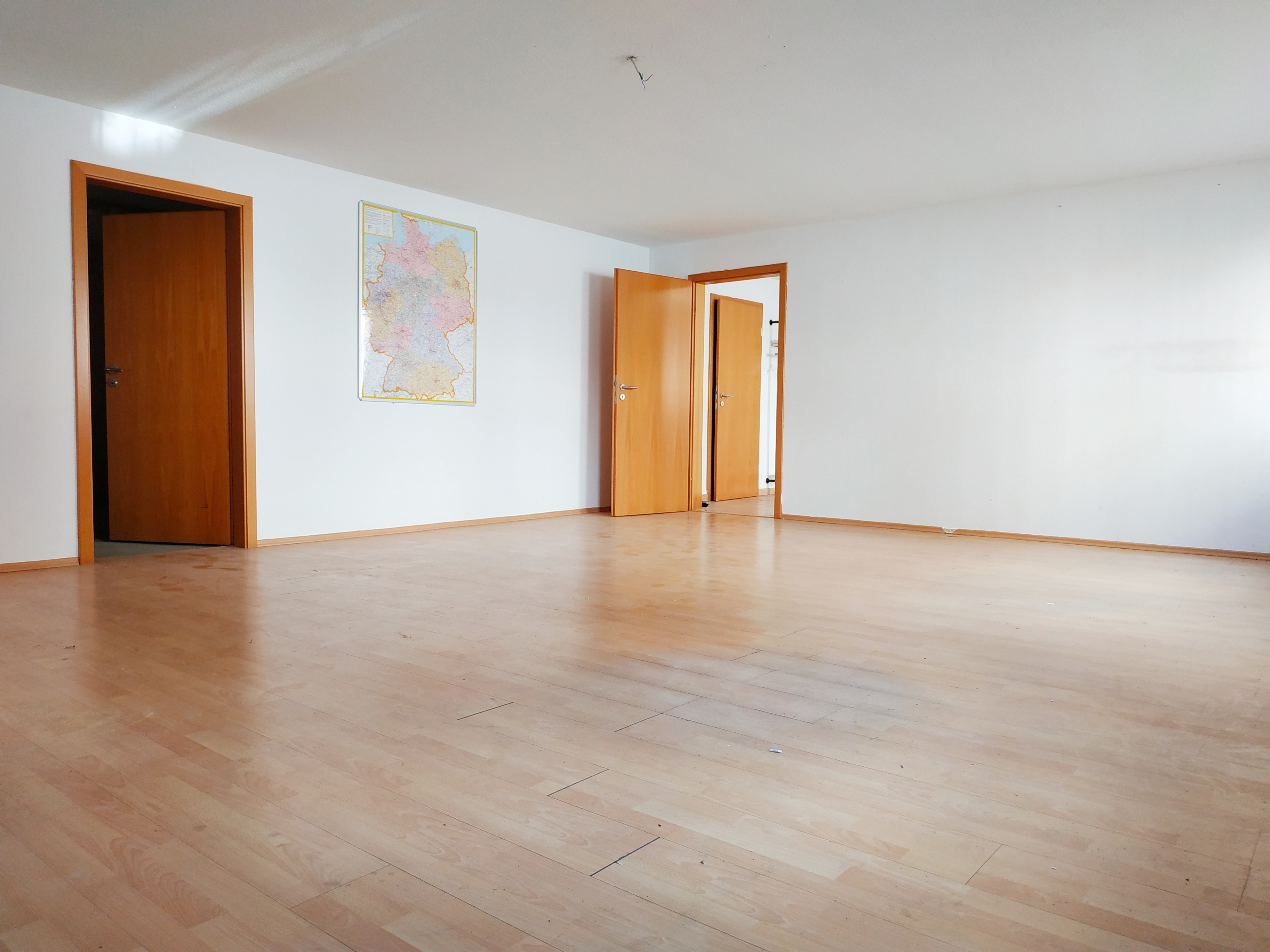Büro-/Lagerräume in ruhiger Wohngegend mit ca. 108 m² Nfl.