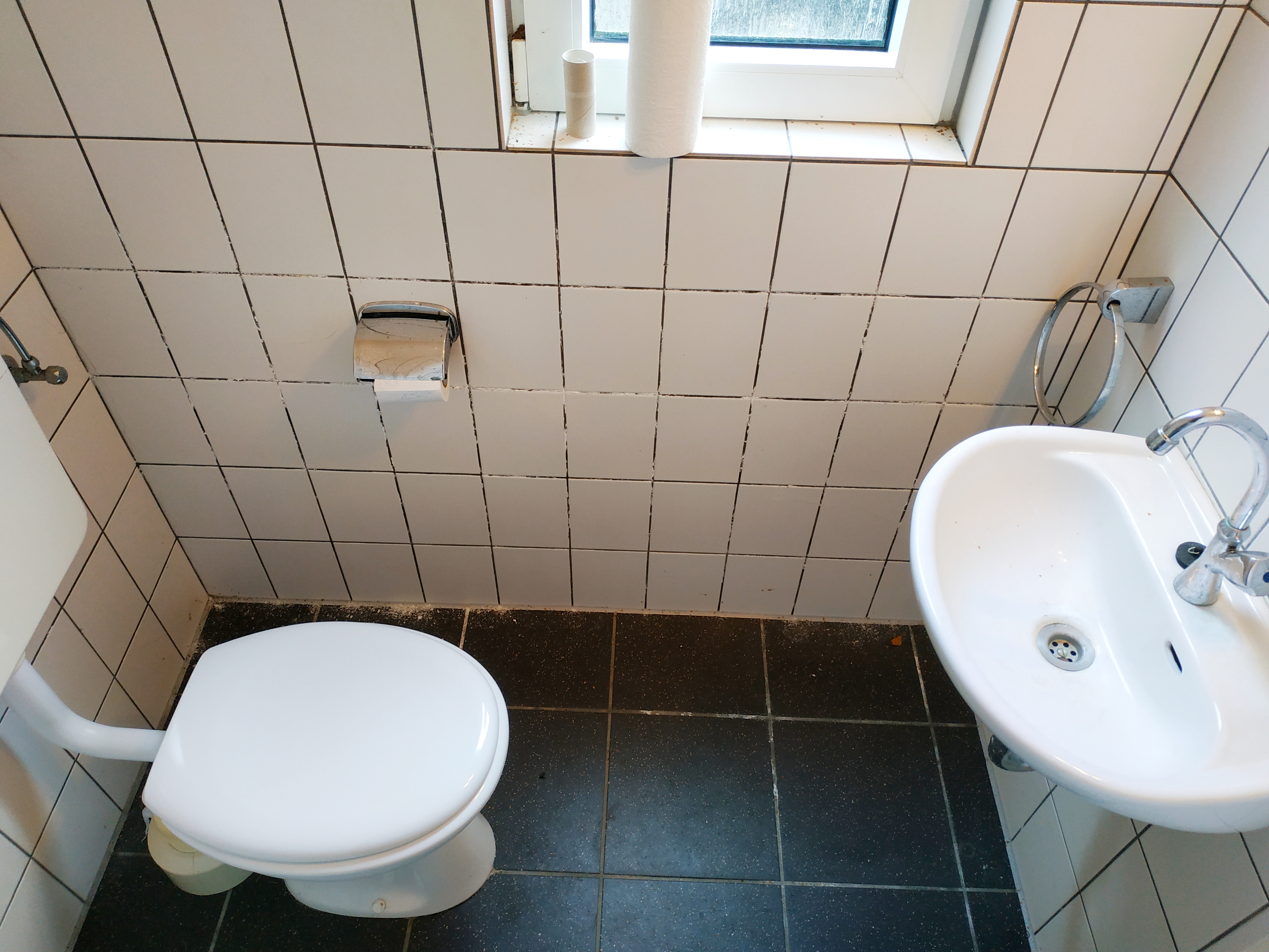 Büro-/Lagerräume in ruhiger Wohngegend mit ca. 108 m² Nfl.