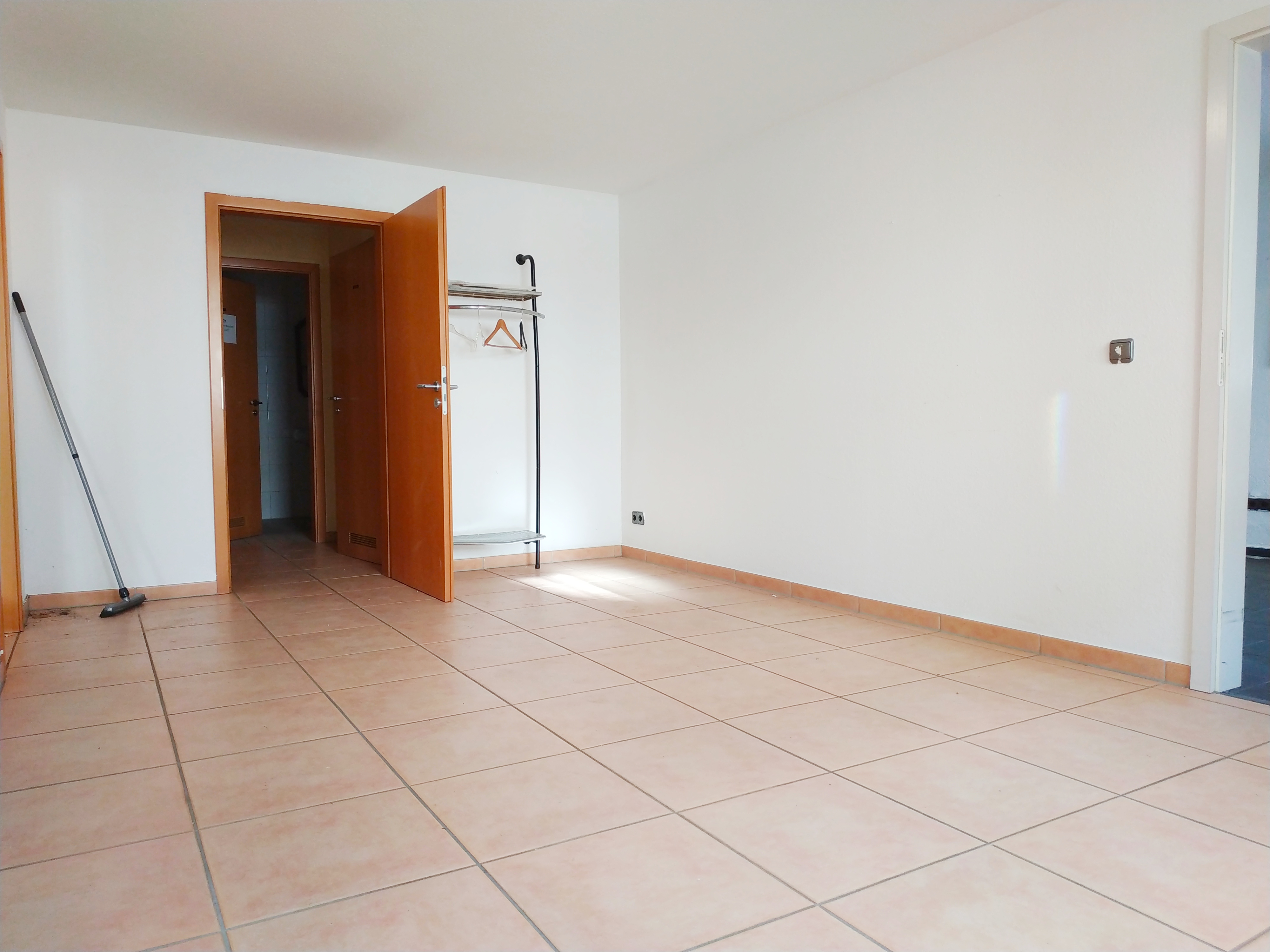 Büro-/Lagerräume in ruhiger Wohngegend mit ca. 108 m² Nfl.