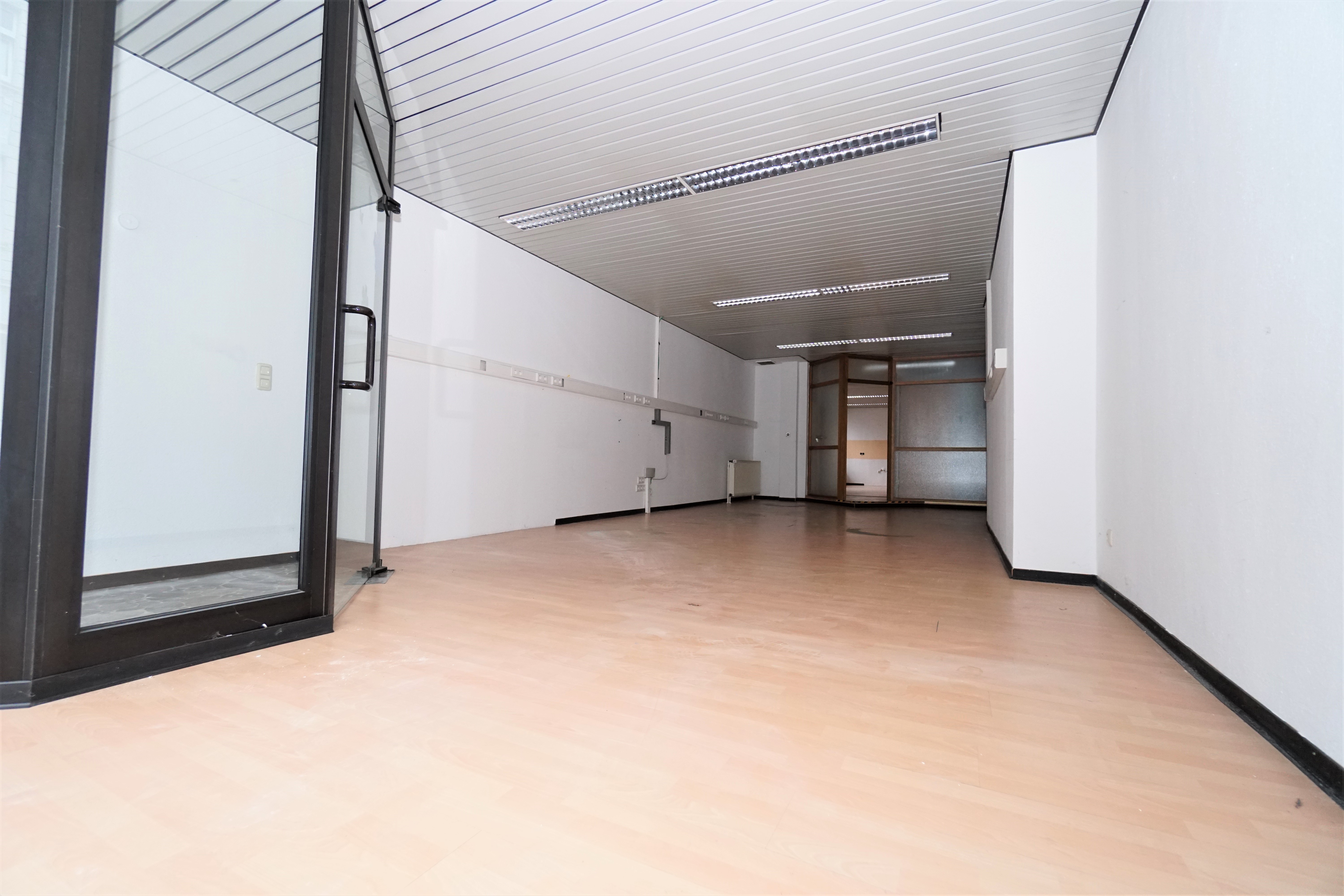 Ladenlokal / Büro auf der Lange Straße