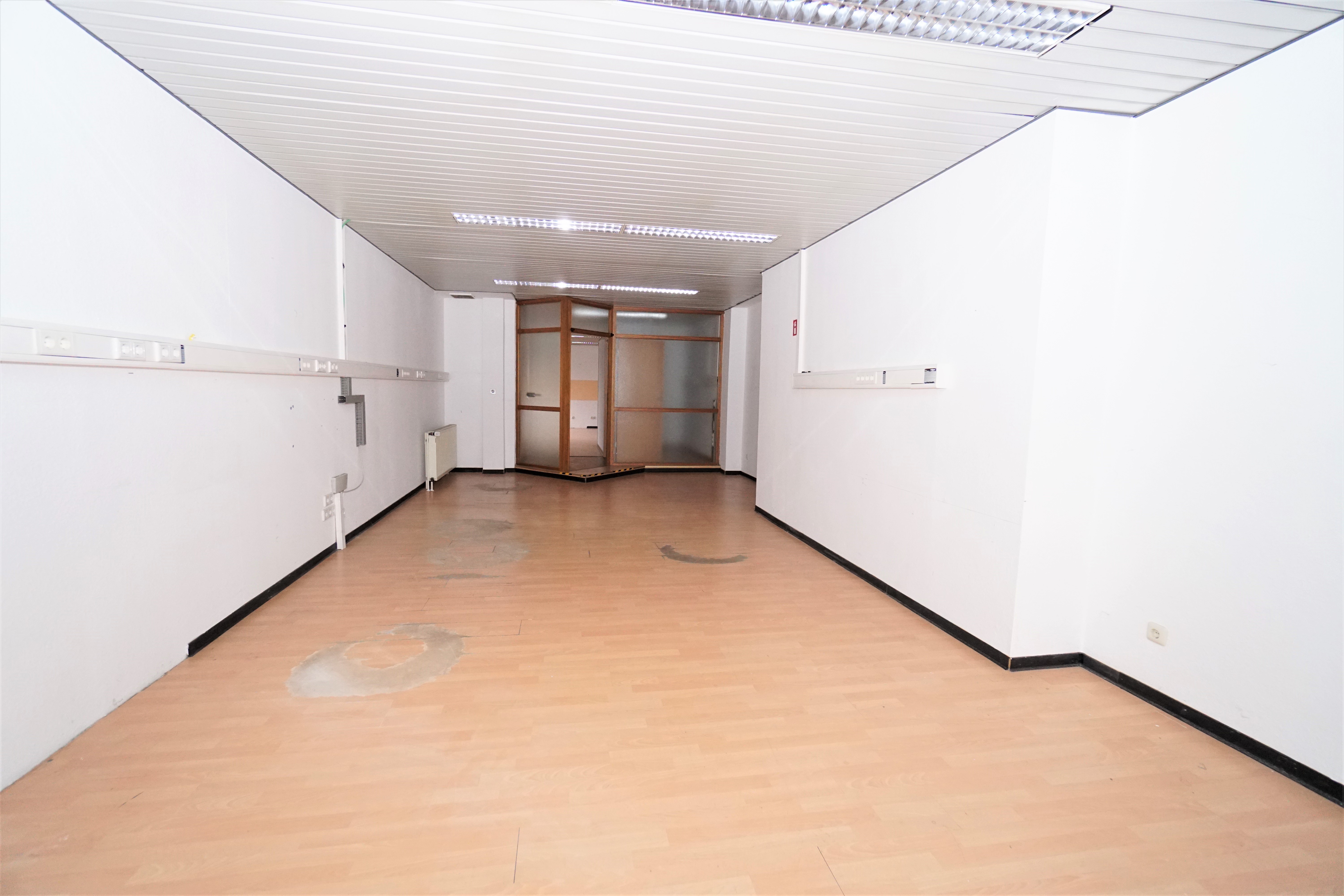 Ladenlokal / Büro auf der Lange Straße
