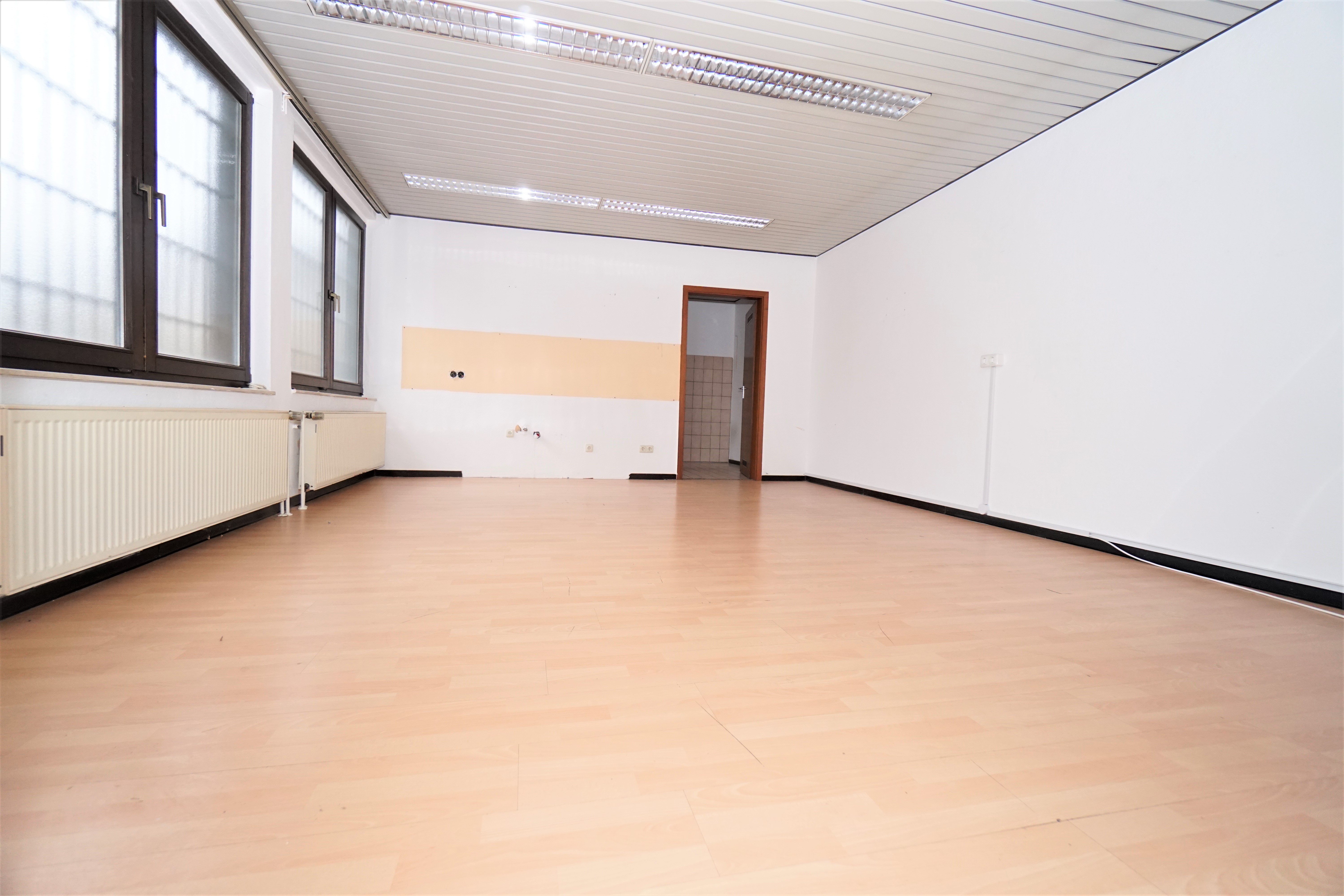 Ladenlokal / Büro auf der Lange Straße