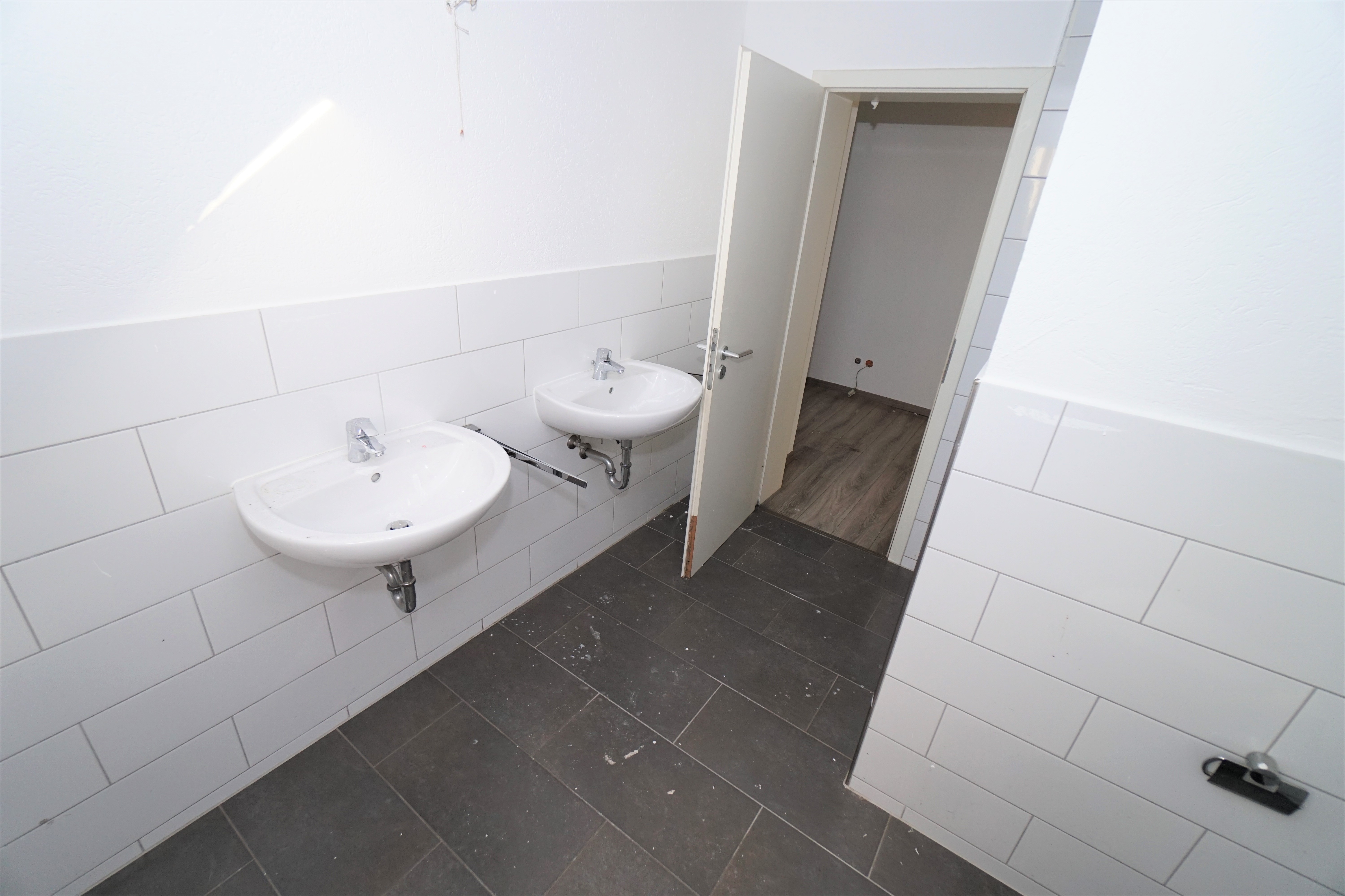 Bochum Stiepel! Großzügige DG-Wohnung mit 4 Zimmern!