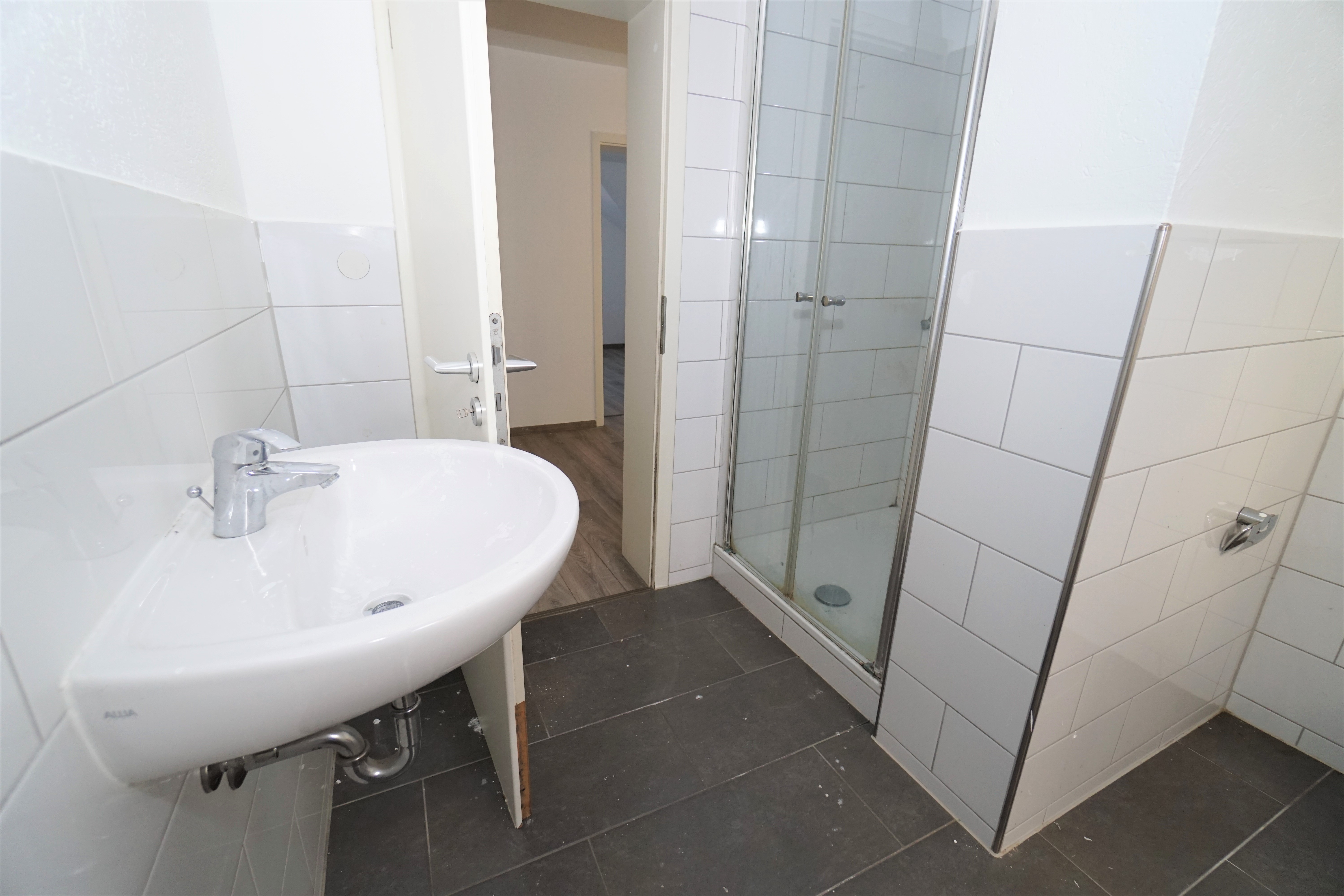 Bochum Stiepel! Großzügige DG-Wohnung mit 4 Zimmern!