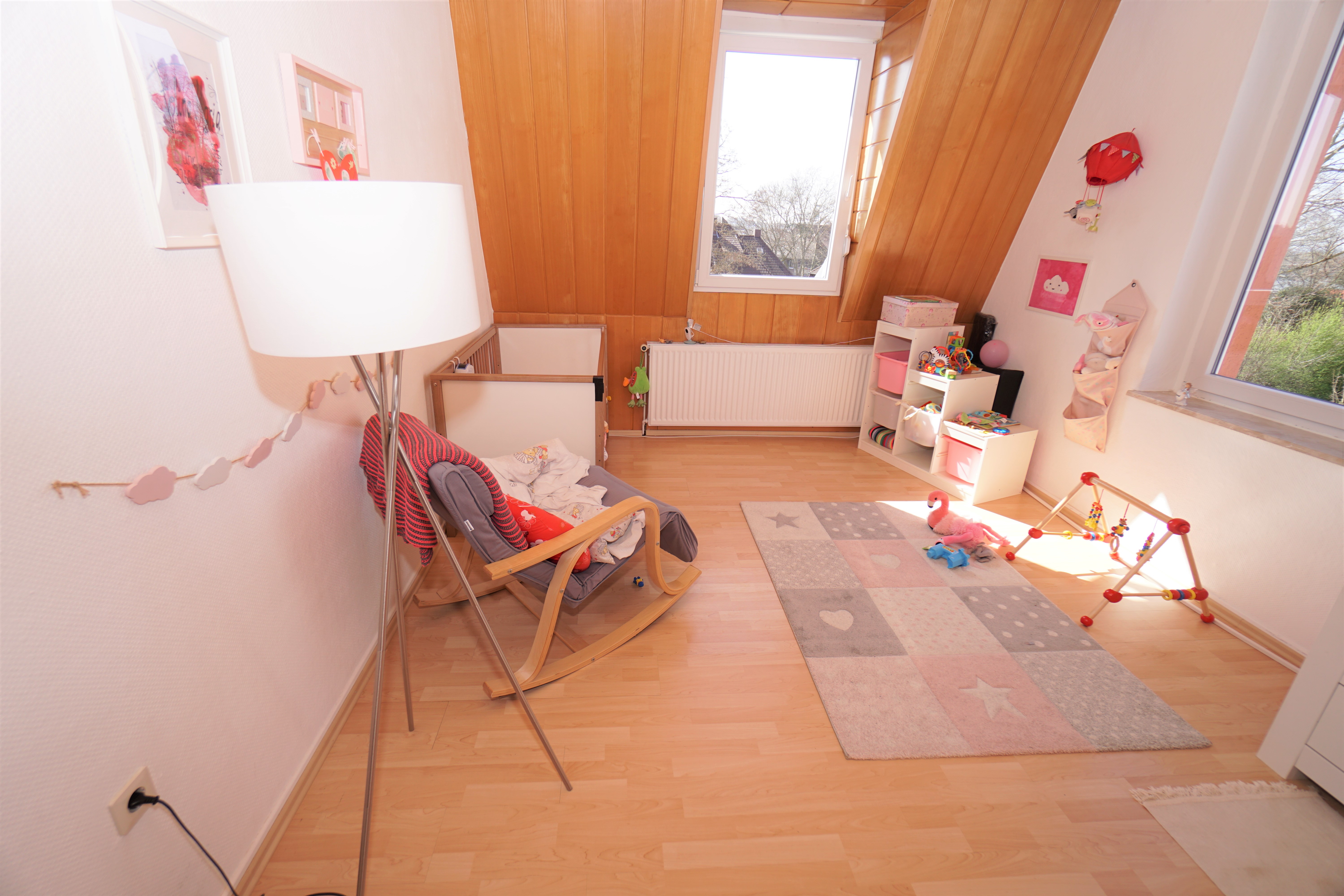 Leben & Homeoffice im schönem Altbau!