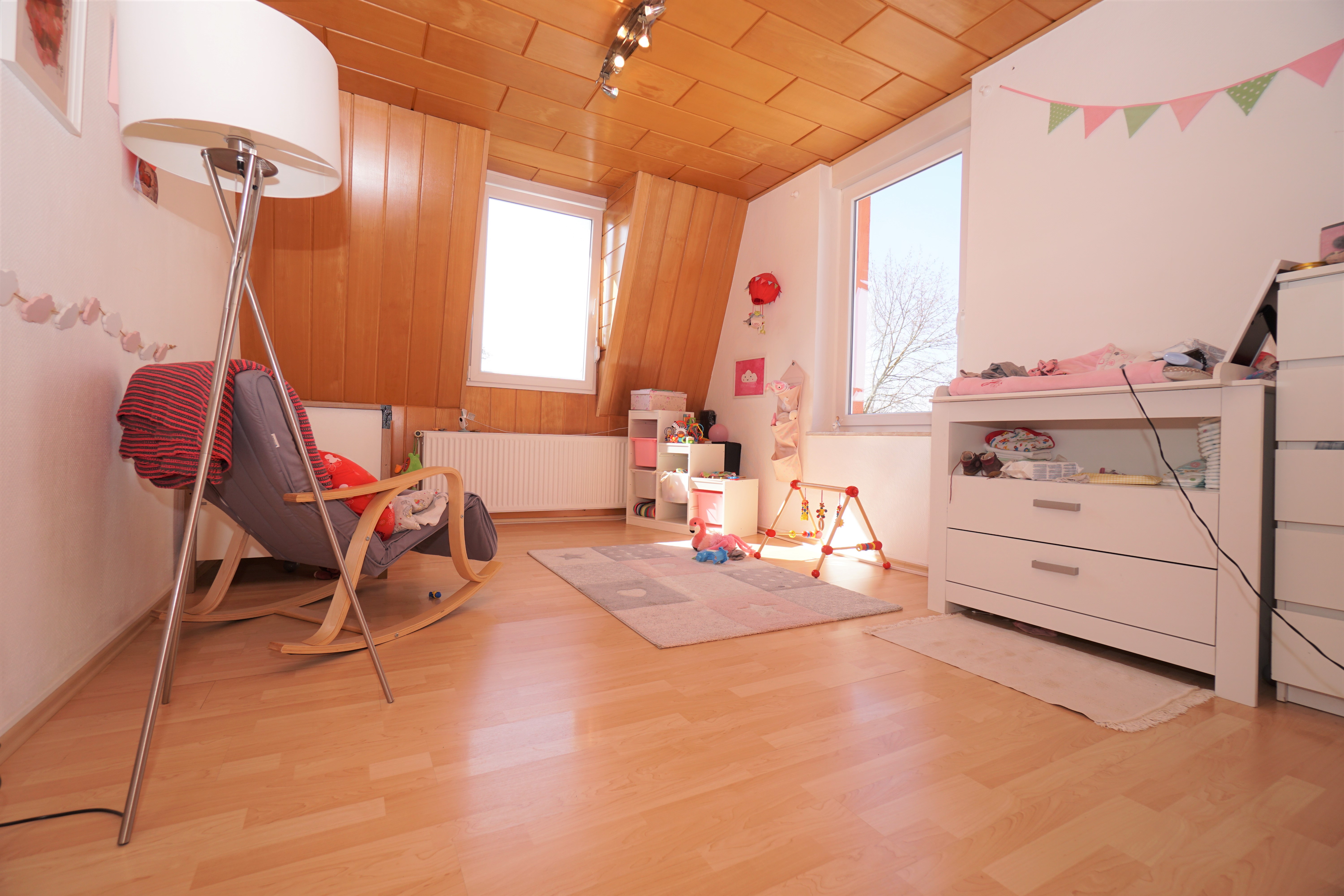 Leben & Homeoffice im schönem Altbau!