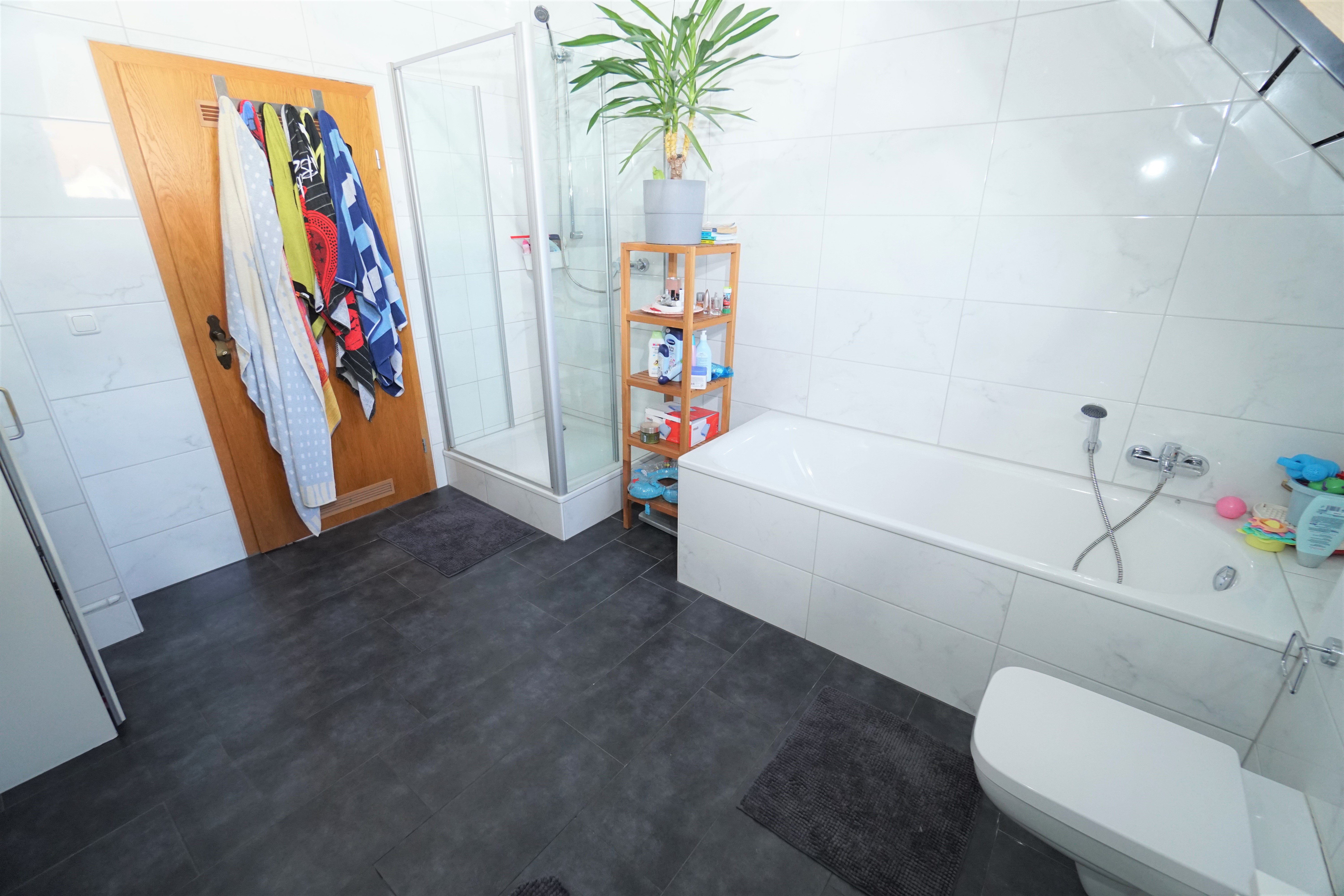 Leben & Homeoffice im schönem Altbau!