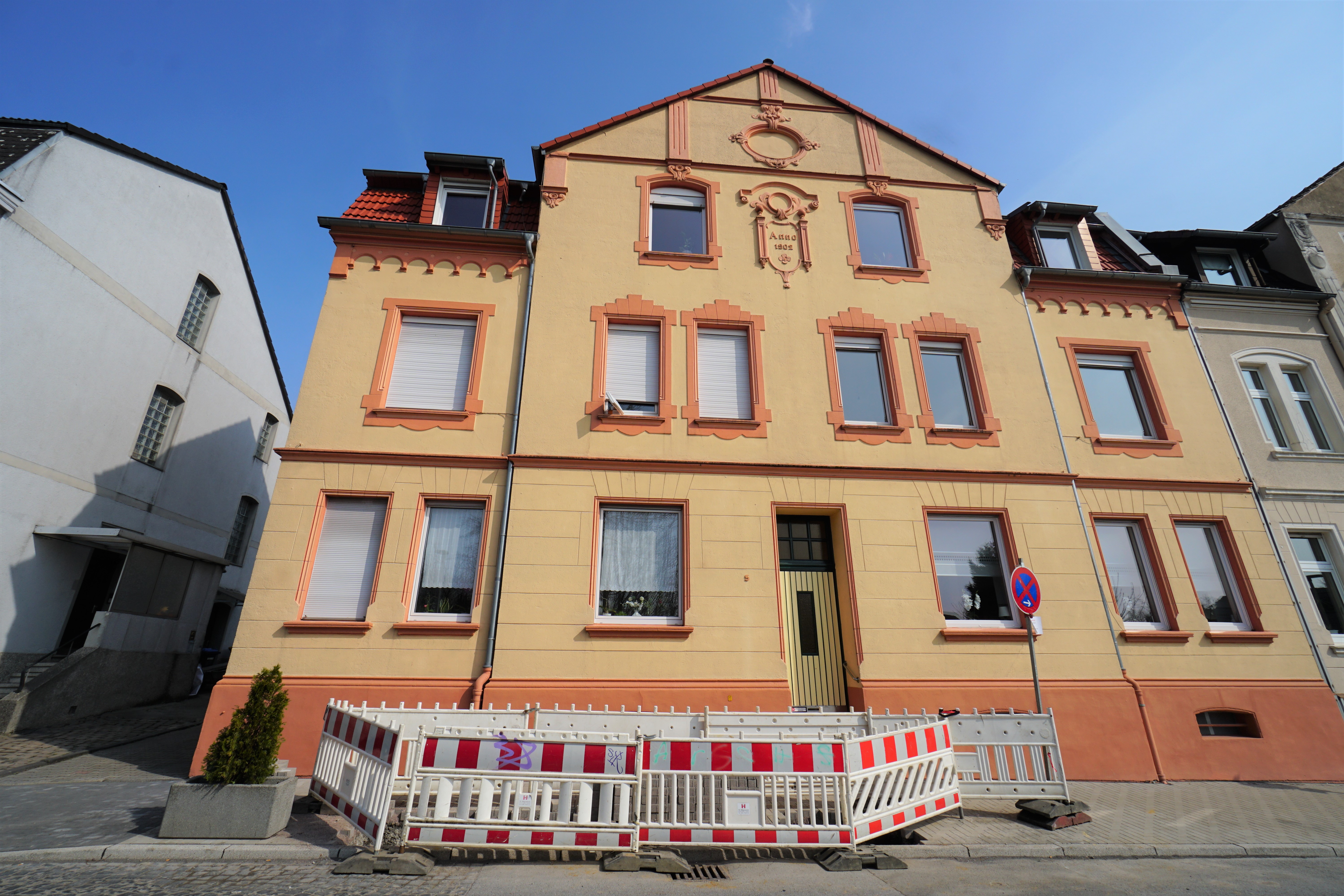 Leben & Homeoffice im schönem Altbau!
