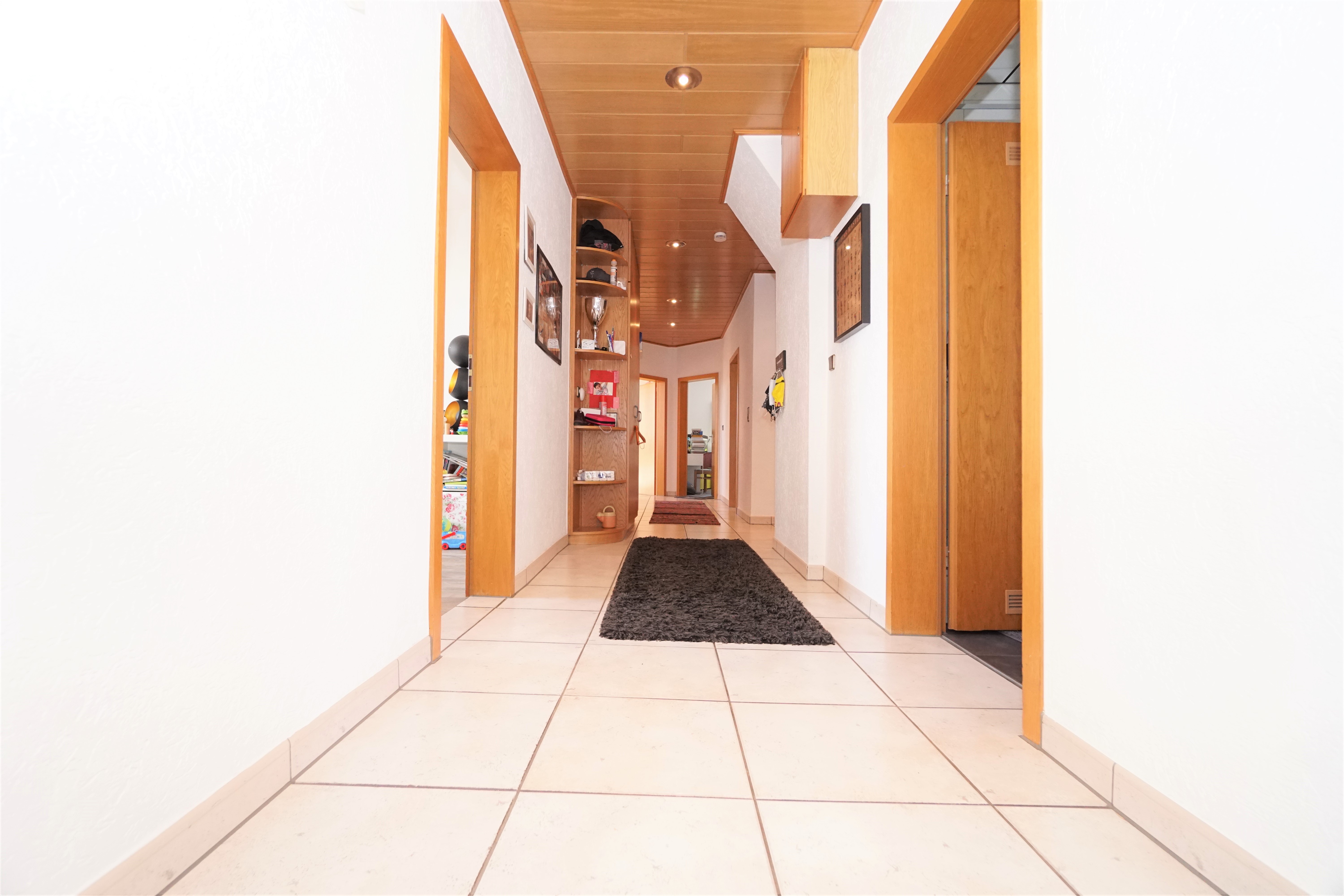 Leben & Homeoffice im schönem Altbau!