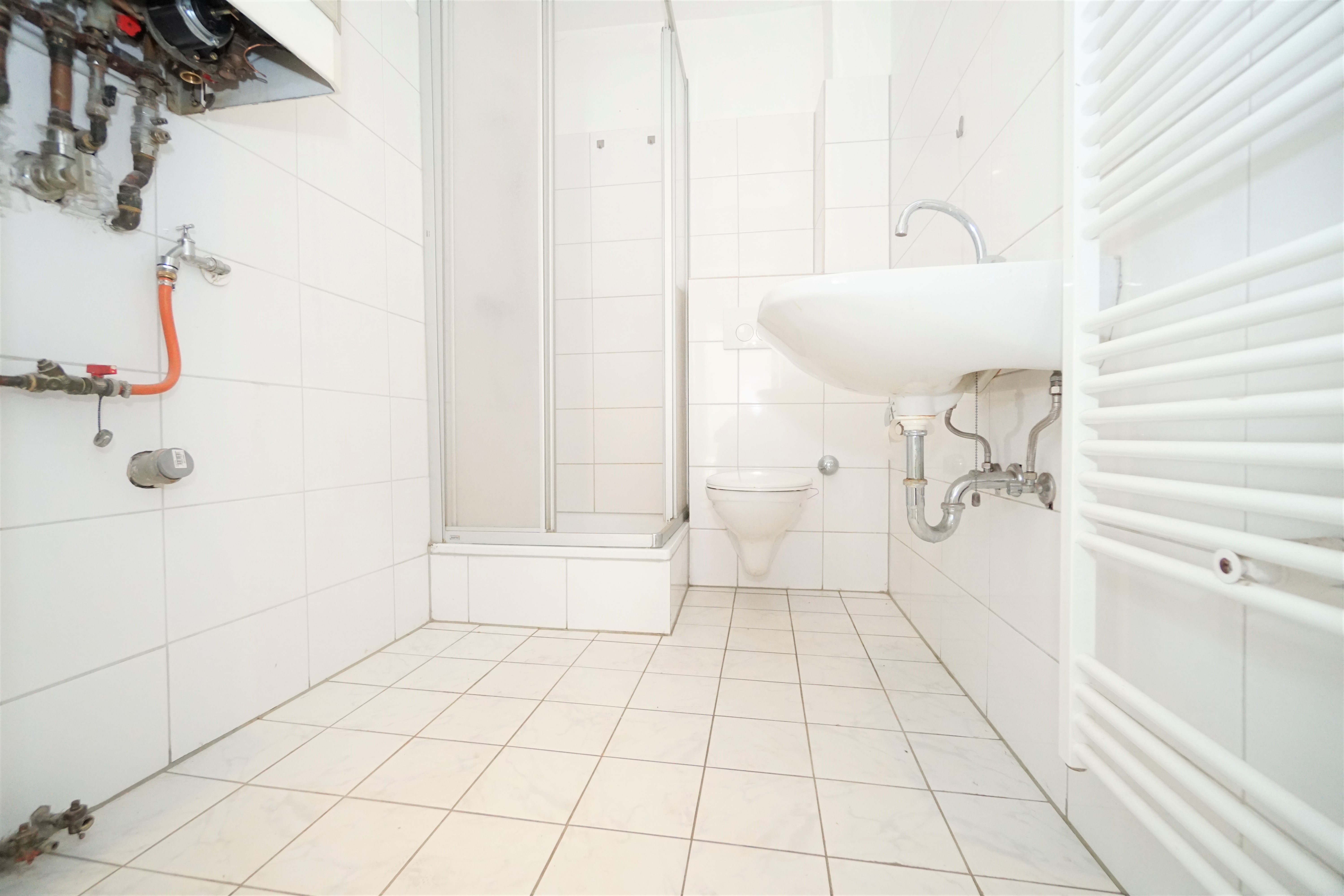2 Zimmerwohnung mit riesigem Wohnzimmer auf der Lange Straße!
