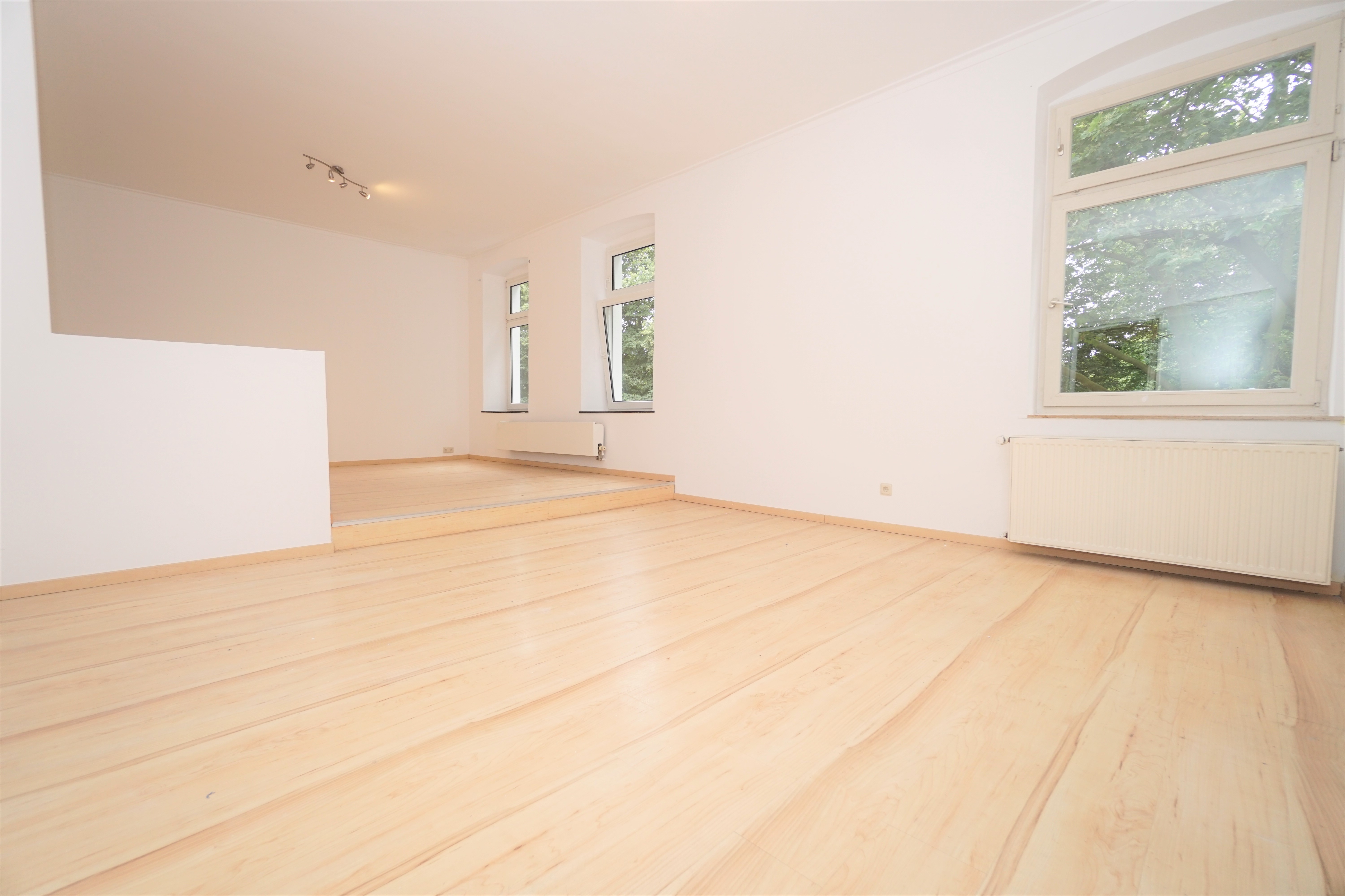 92 m² große loftartige 2 Zimmerwohnung mit begehbaren Kleiderschrank!