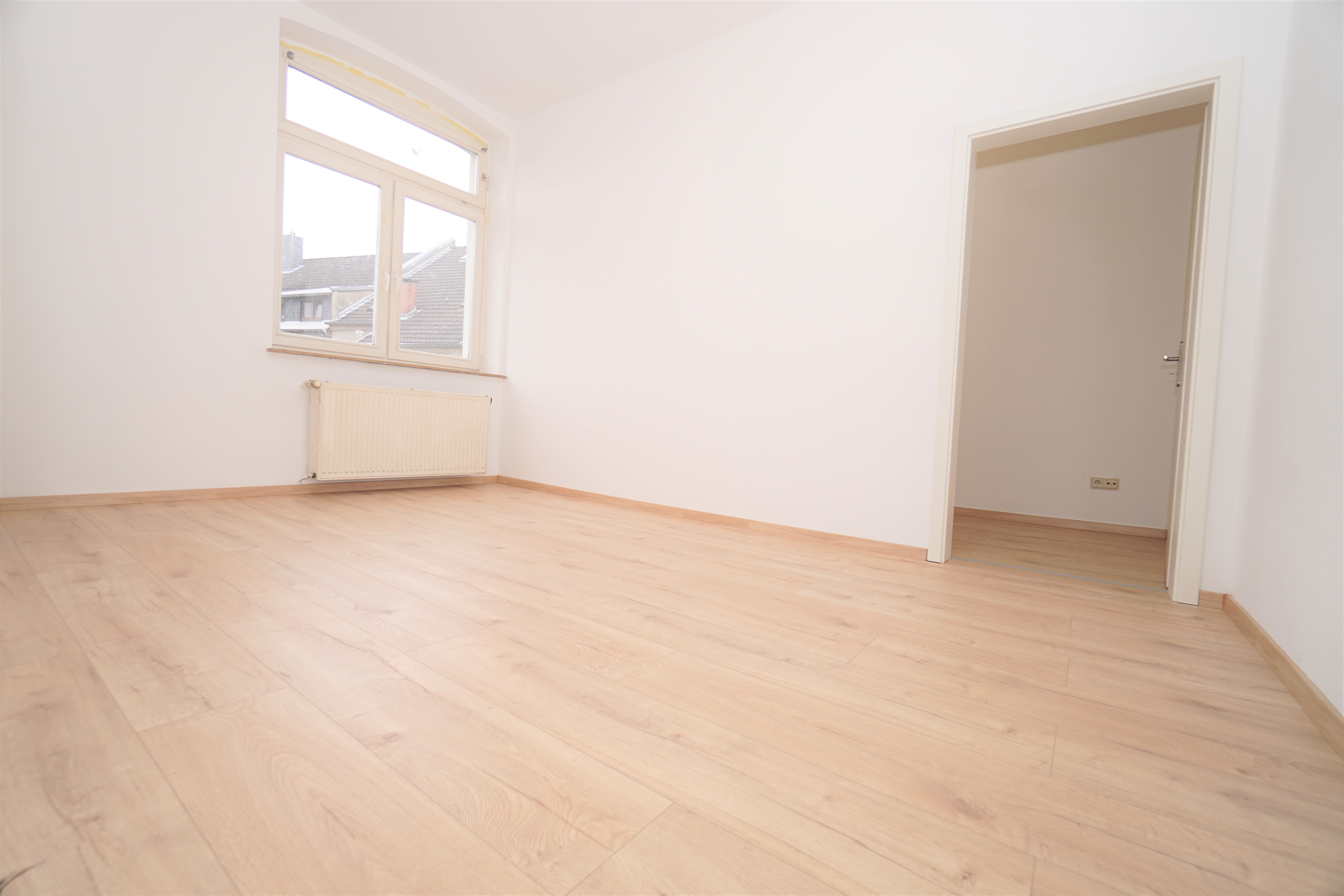 92 m² große loftartige 2 Zimmerwohnung mit begehbaren Kleiderschrank!
