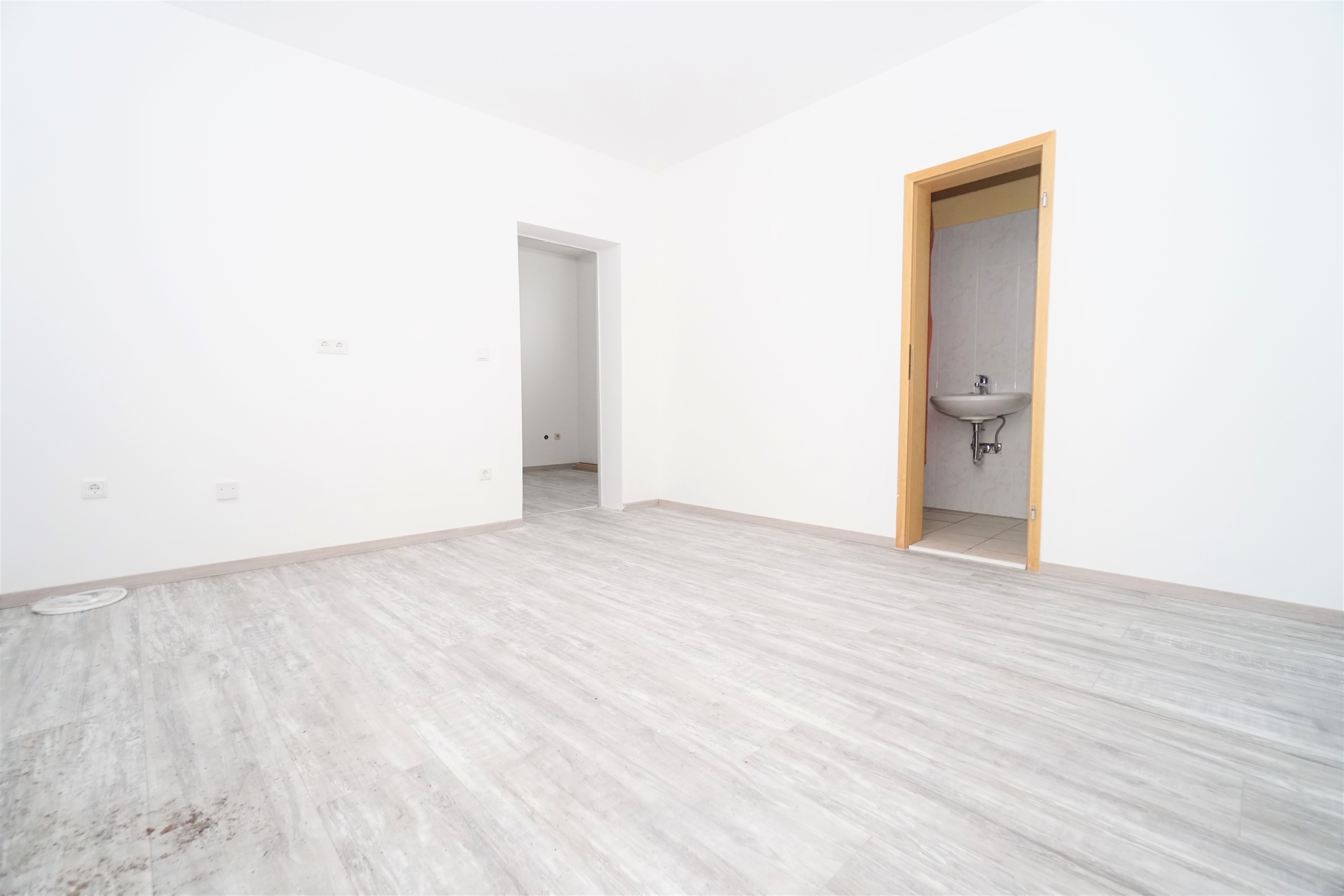 Leben wie im Haus mit eigenem Eingang! Paketkauf möglich!