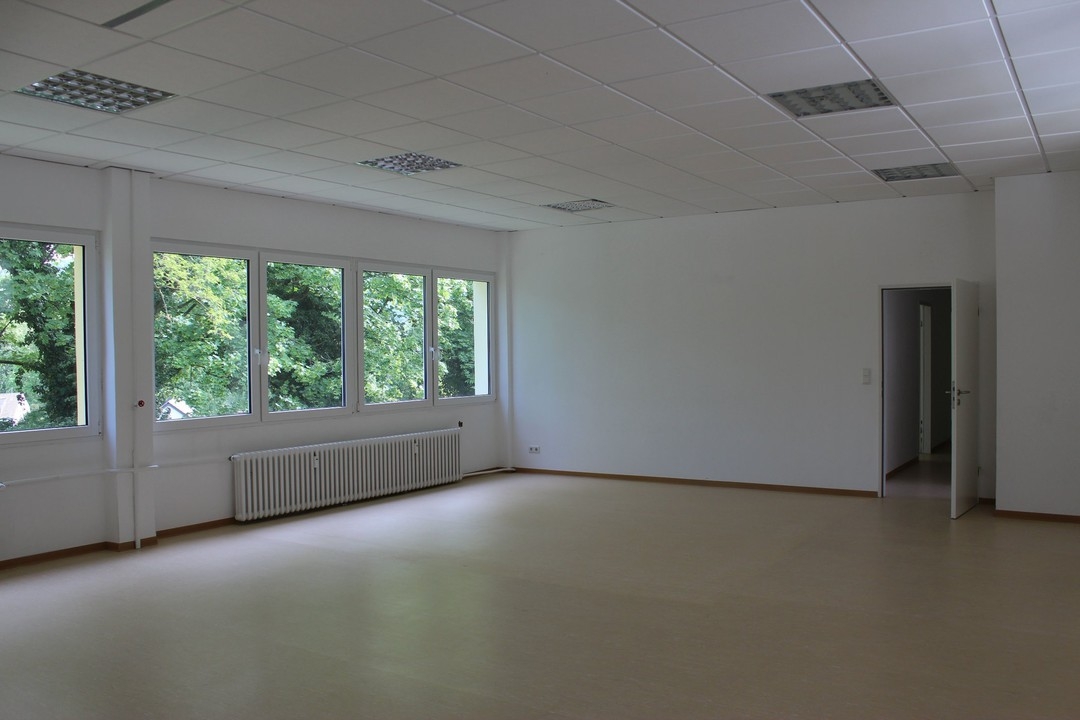 Gepflegte Büro- oder Praxiseinheit in guter Lage von Bad Godesberg-Mehlem.