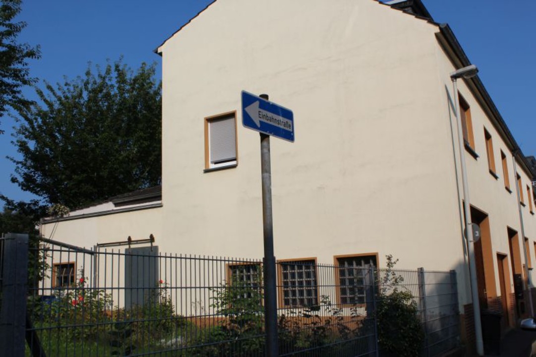 Gemütliche 2 Zimmer Wohnung in kleiner Hofanlage!