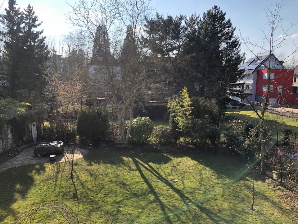 Familienfreundliches Einfamilienhaus mit großem Garten!