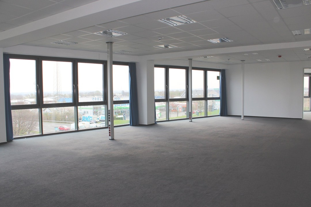 Moderne Büroflächen in Rheinbacher Gewerbegebiet