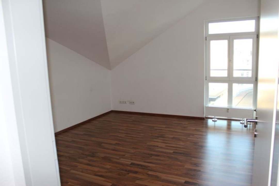 Moderne Büro- oder Praxisräumlichkeiten im Herzen von Remagen!