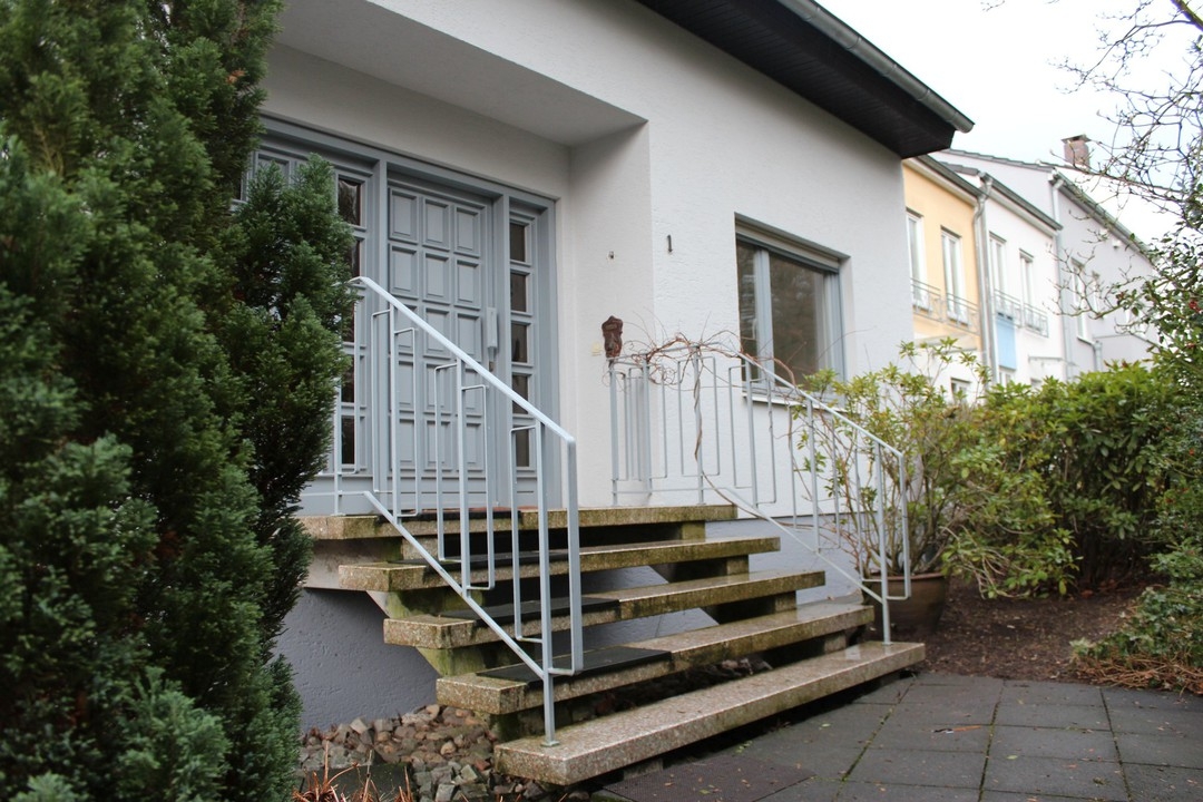 Einfamilienhaus in Bonn-Muffendorf! Viel Platz für Sie und Ihre Familie!