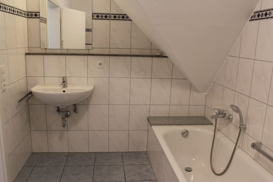 Helle, großzügige 3 Zimmer Wohnung in ruhiger Lage von Bad Godesberg!