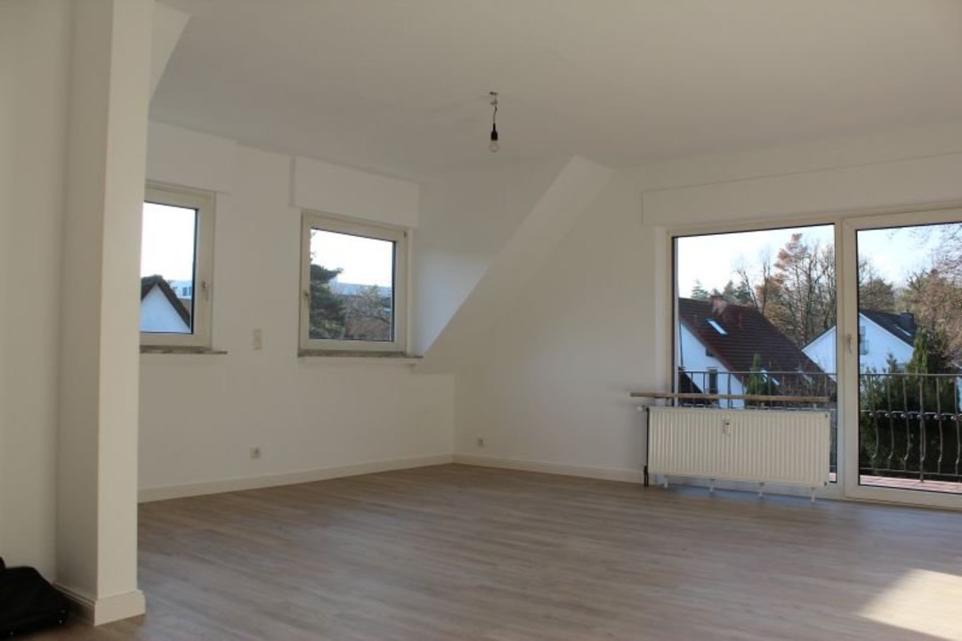 Helle, großzügige 3 Zimmer Wohnung in ruhiger Lage von Bad Godesberg!