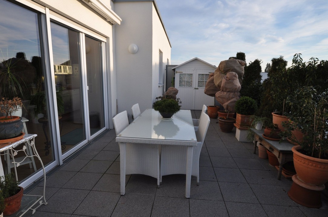 Neuwertige 3 Zimmer Penthouse Wohnung mit traumhaftem Ausblick über Bonn!