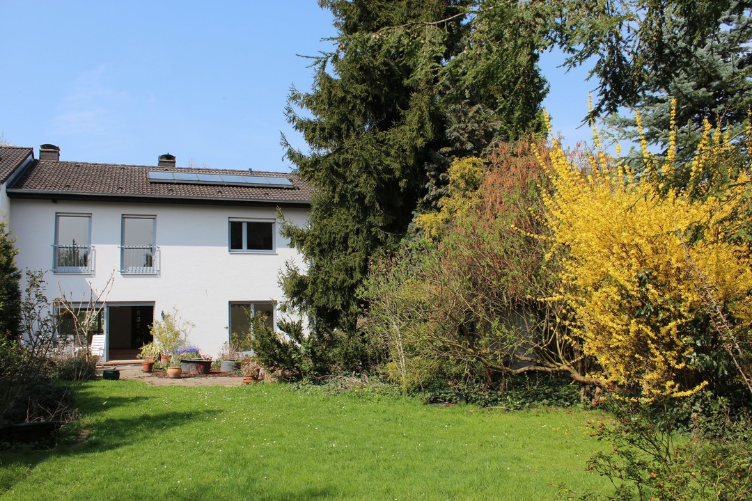 Einfamilienhaus in Bonn-Muffendorf! Viel Platz für Sie und Ihre Familie!