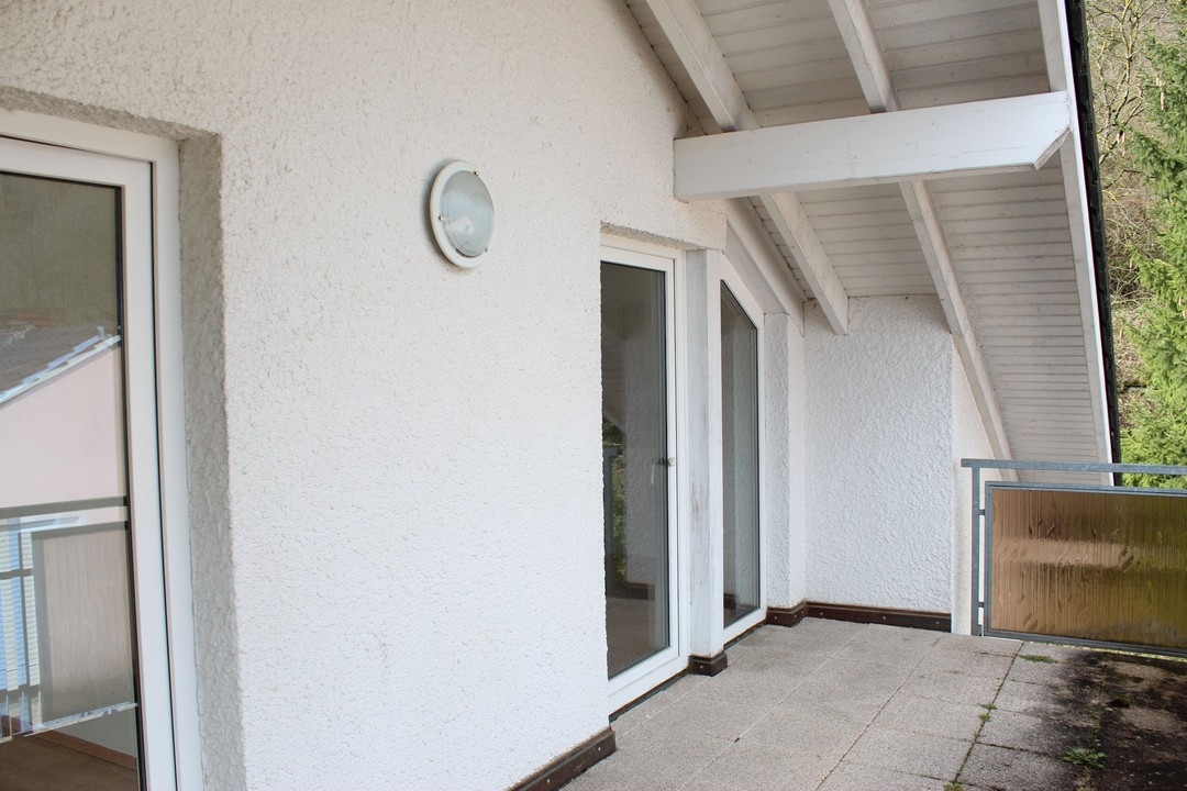 Dachgeschosswohnung mit Charme! Attraktiv für Eigennutzer und Kapitalanleger!