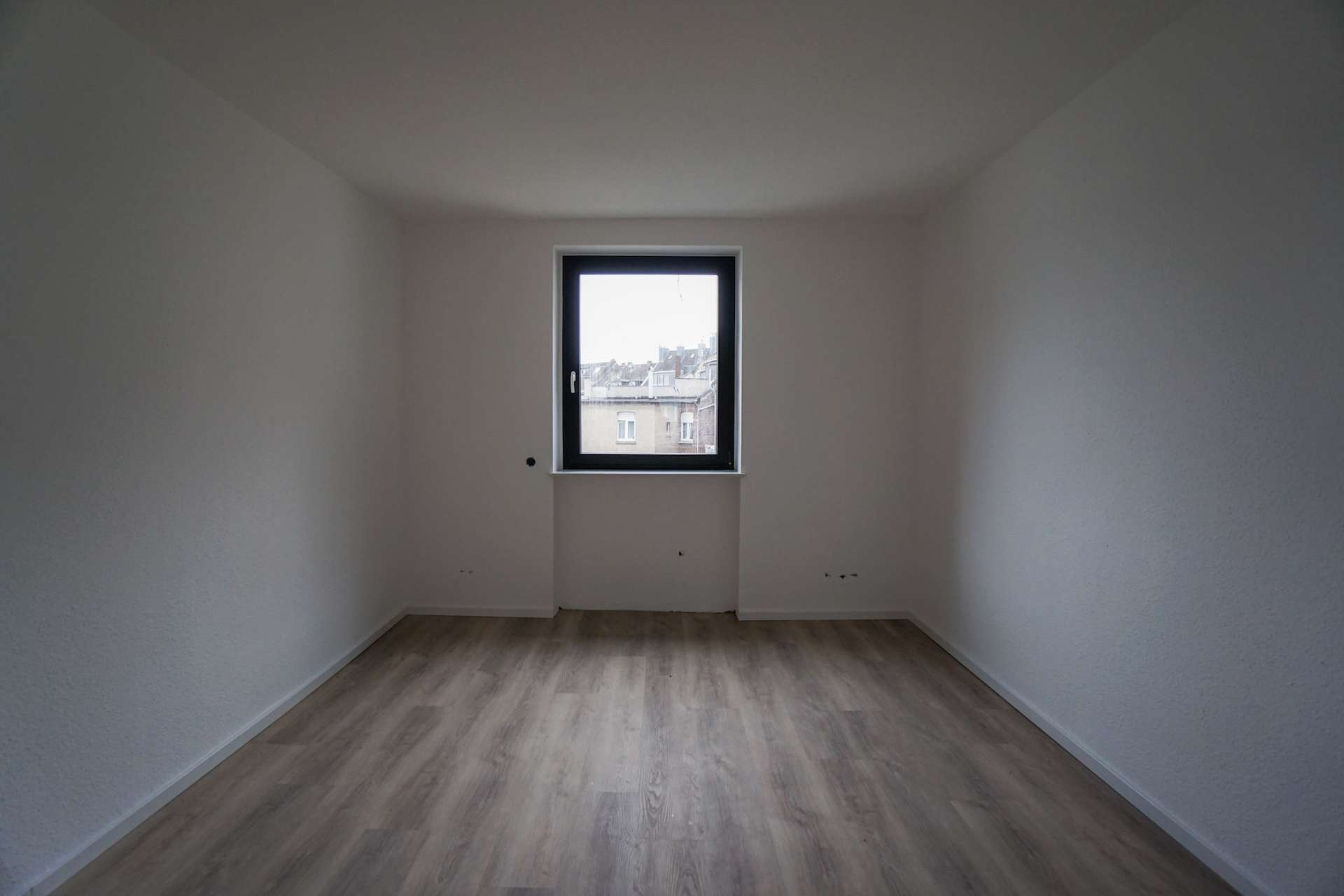 Helle 2-Zimmer-Wohnung. Erstbezug nach Sanierung.