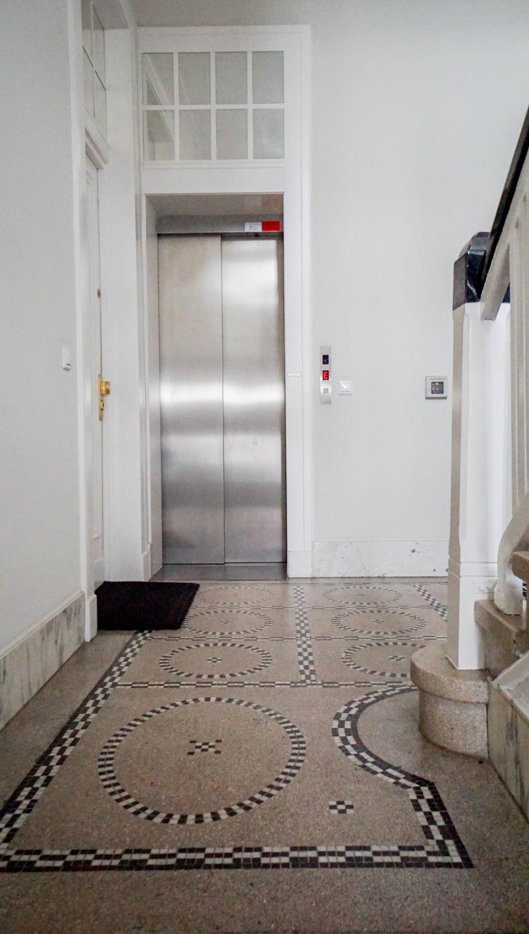 Exklusive 3-Zimmer Wohnung mit Balkon Düsseldorf-Oberkassel