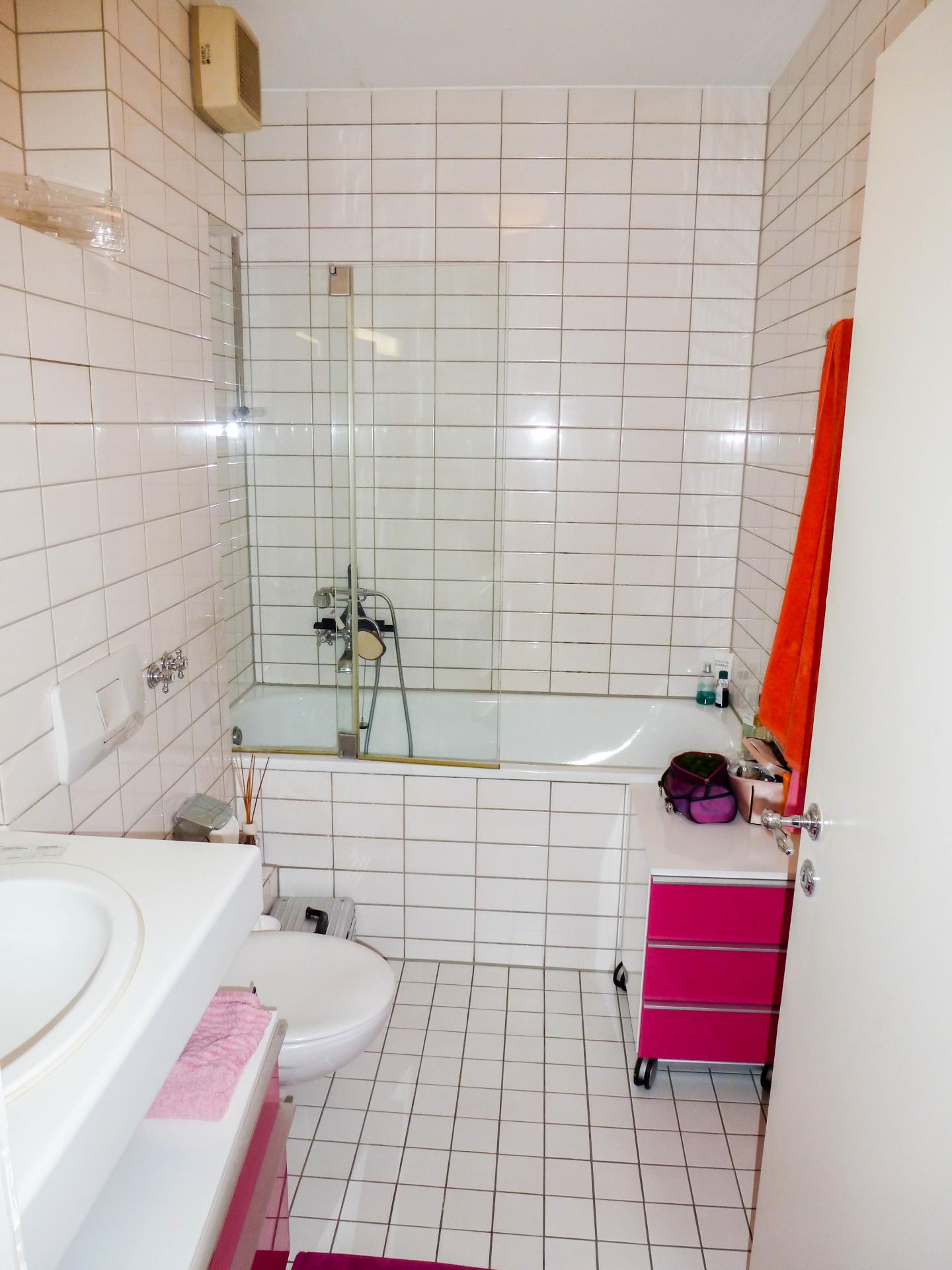 TOP-Lage am Carlsplatz!! Helle 3-Zimmer-Wohnung mit Südwest-Dachterrasse