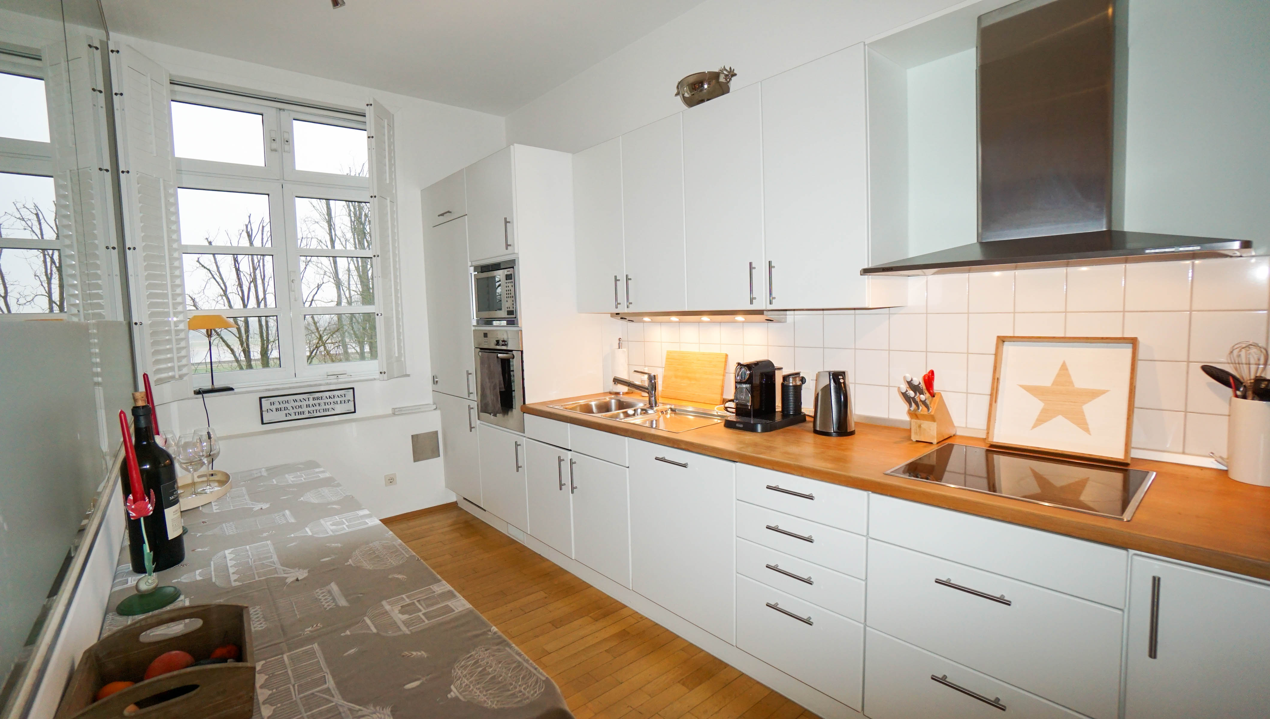 Düsseldorf-Rheinfront: Exklusive Maisonette-Wohnung auf der Cecilienallee!