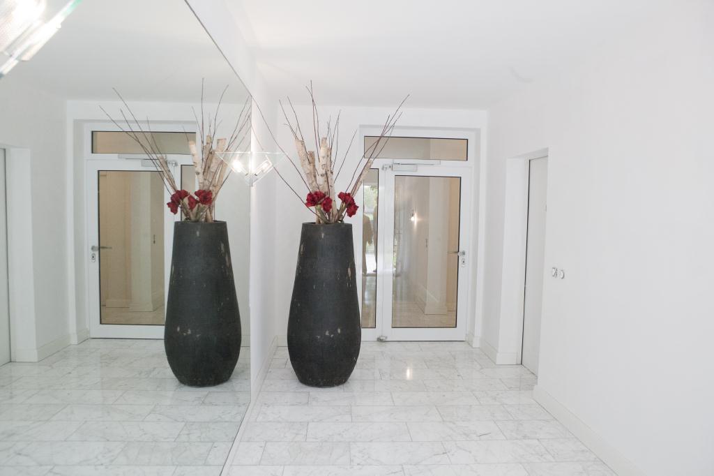 Düsseldorf-Rheinfront: Exklusive Maisonette-Wohnung auf der Cecilienallee!