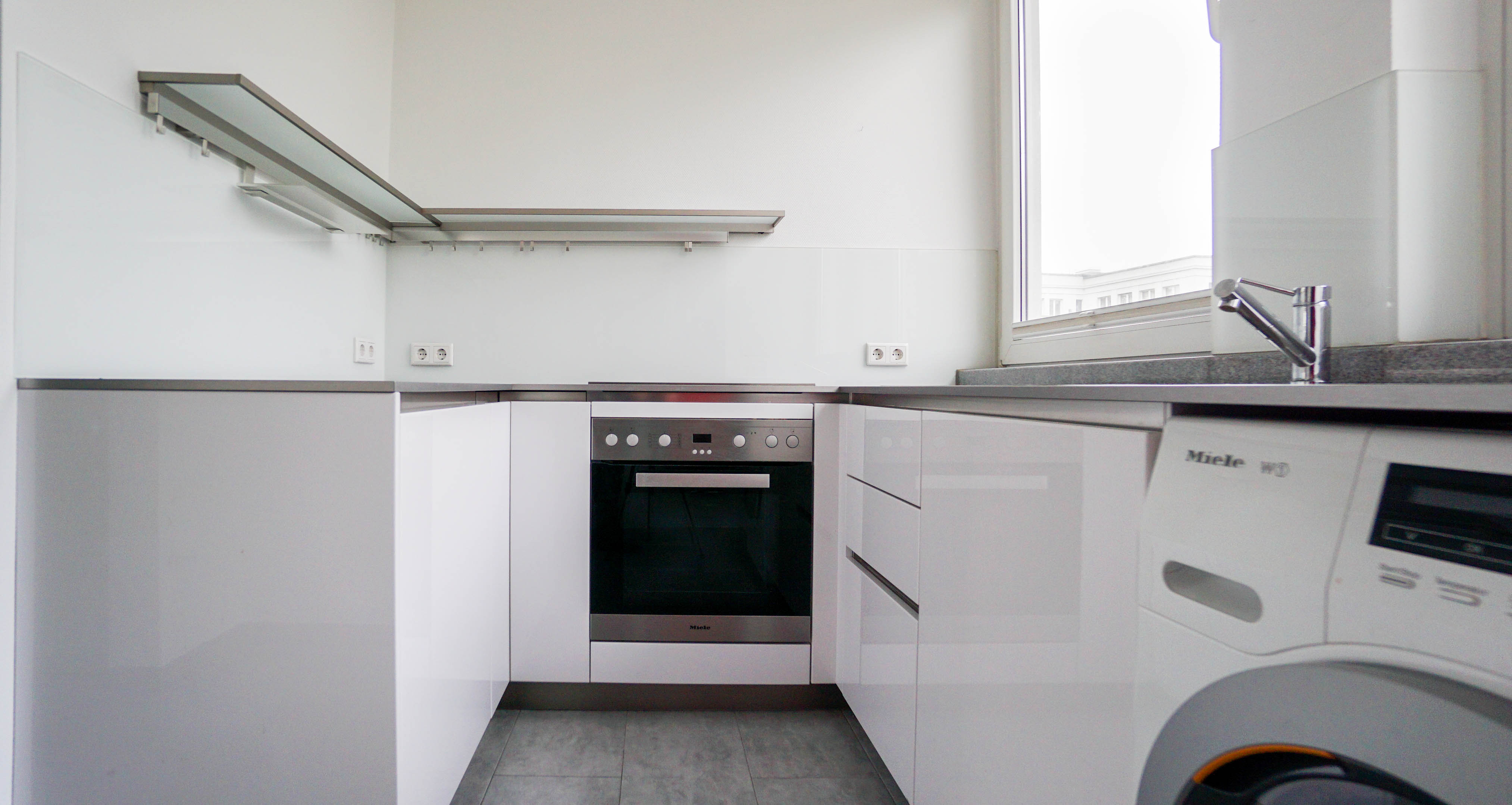 Lichtdurchflutete 3-Zimmer-Wohnung mit Balkon in Düsseldorf-Oberkassel